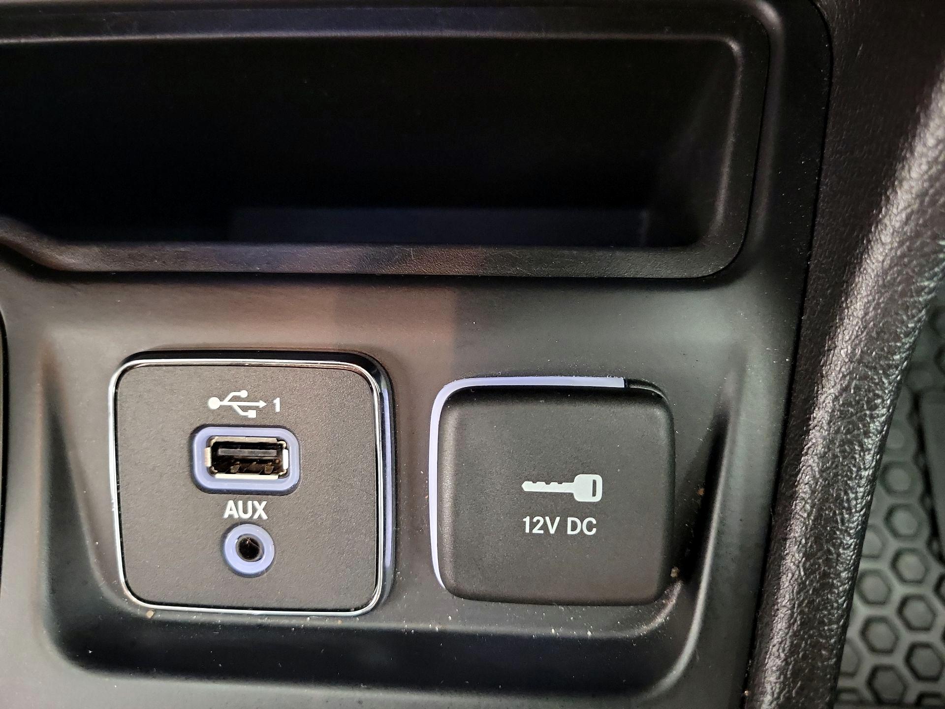 Thumbnail: 2020 Jeep Cherokee - 18