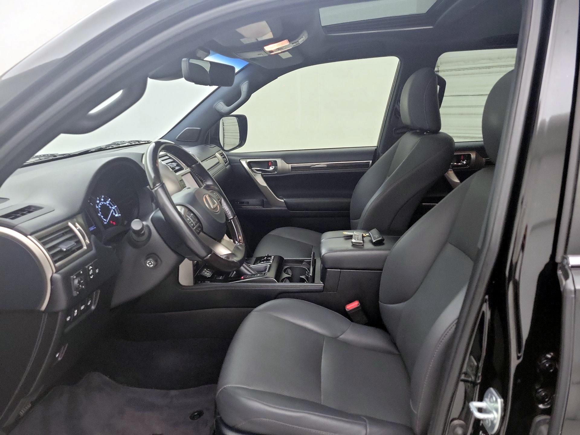 Thumbnail: 2021 Lexus GX - 11