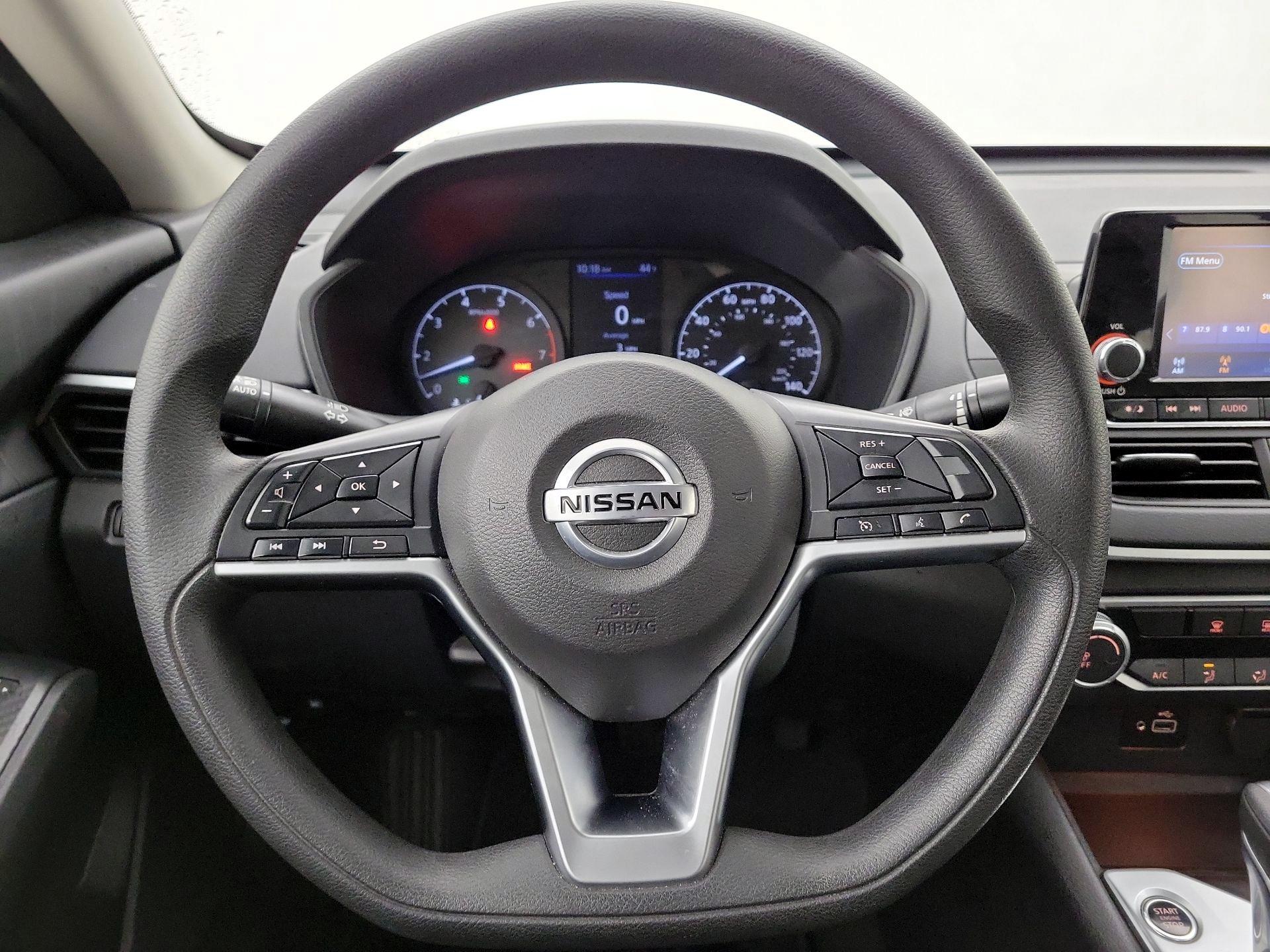 Thumbnail: 2022 Nissan Altima - 10