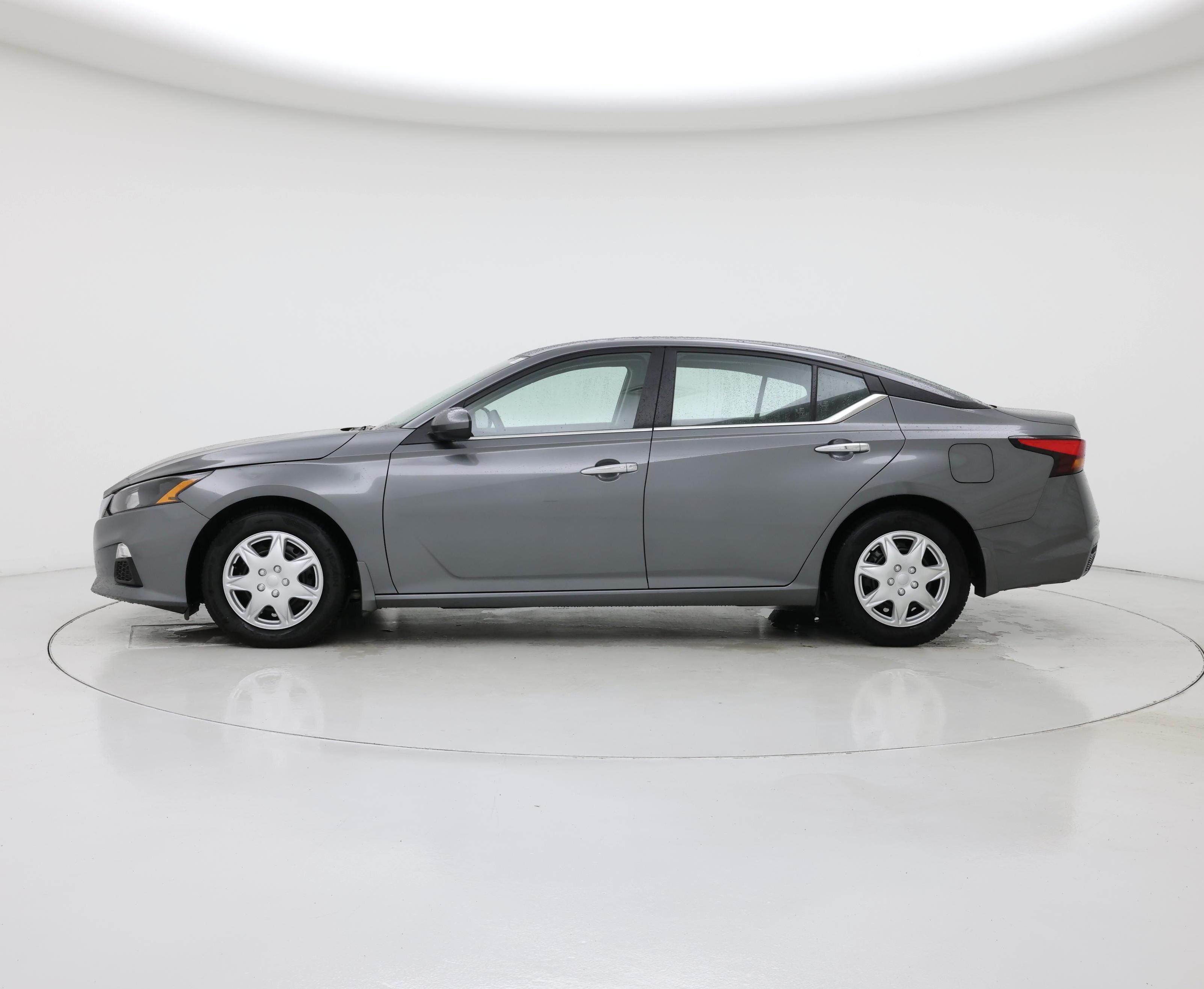 Thumbnail: 2022 Nissan Altima - 3