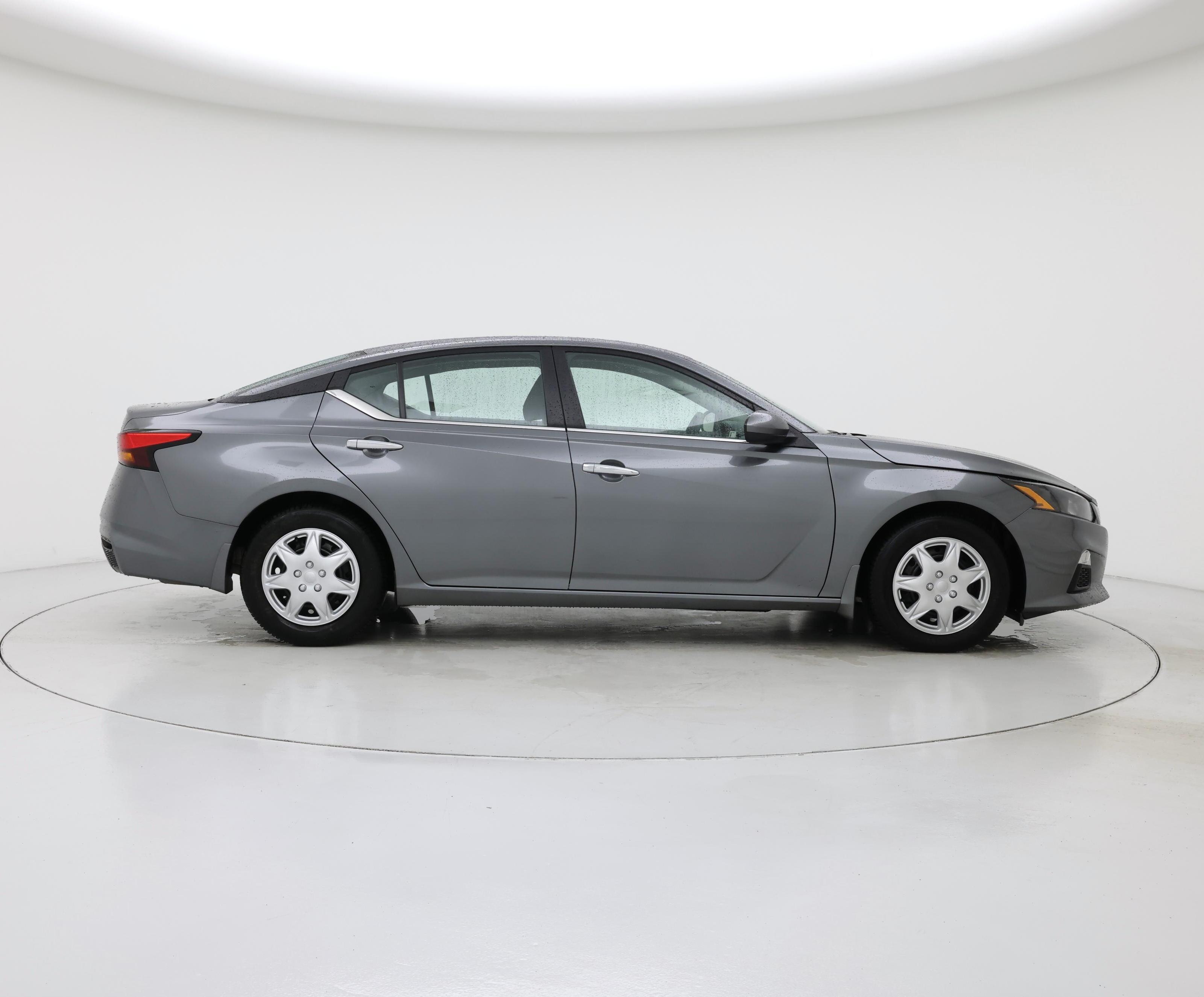 Thumbnail: 2022 Nissan Altima - 7