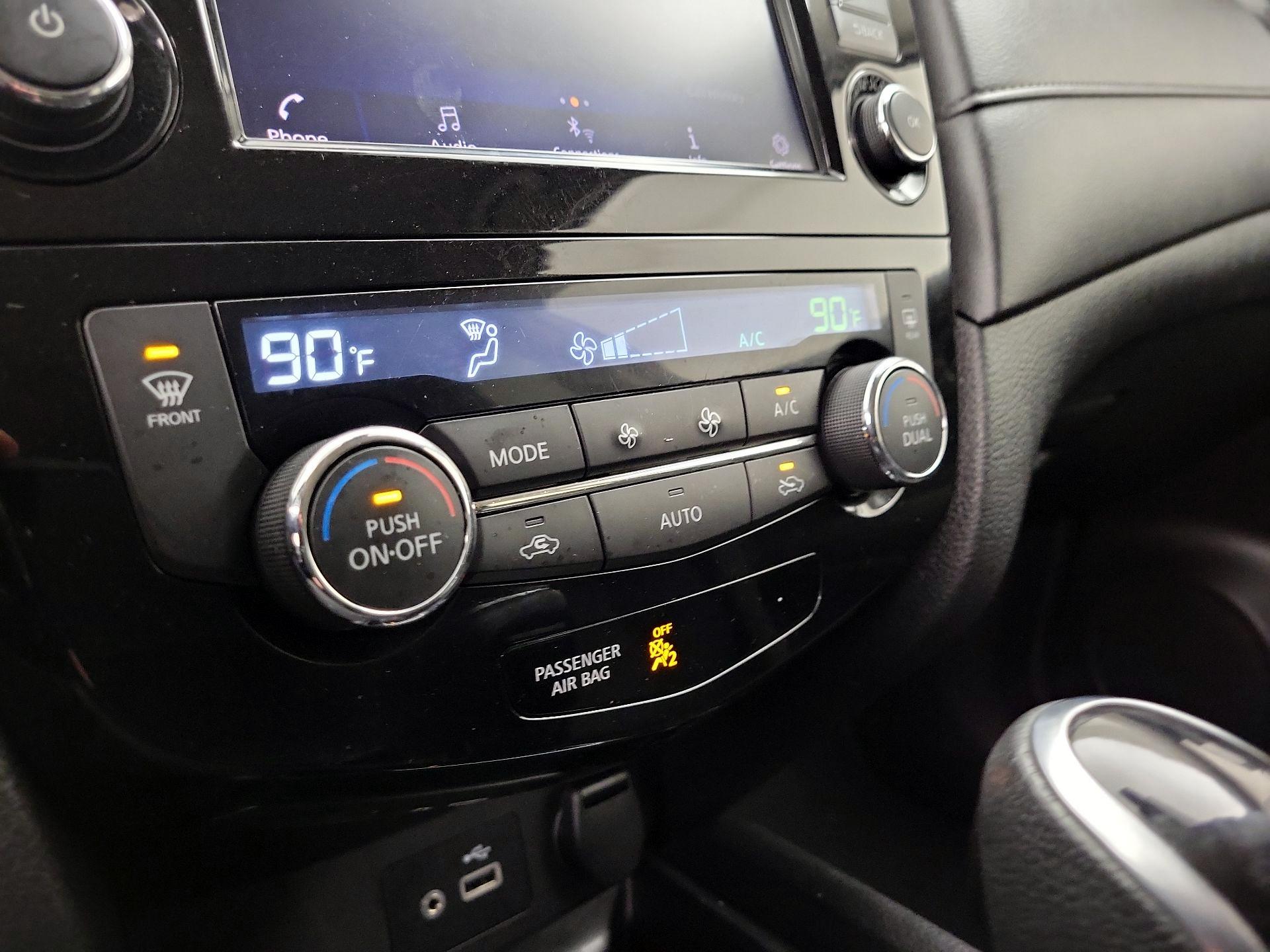 Thumbnail: 2019 Nissan Rogue - 16