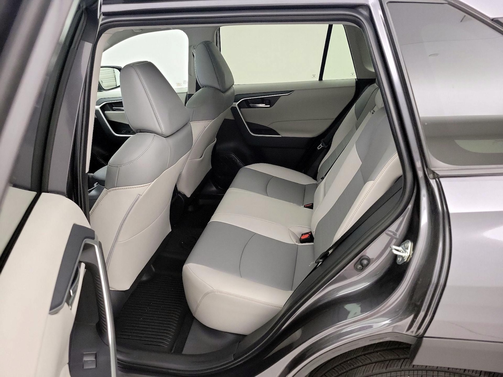 2025 Toyota RAV4 XLE Premium - Photo 21