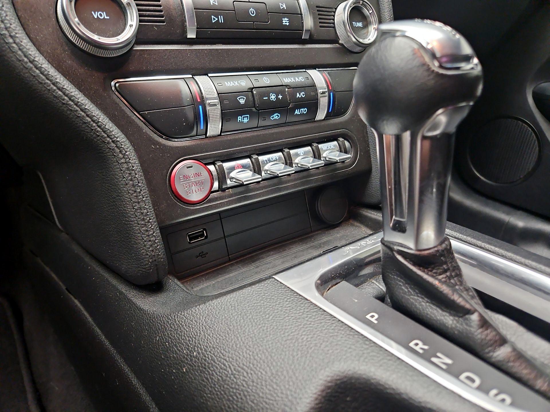Thumbnail: 2019 Ford Mustang - 18