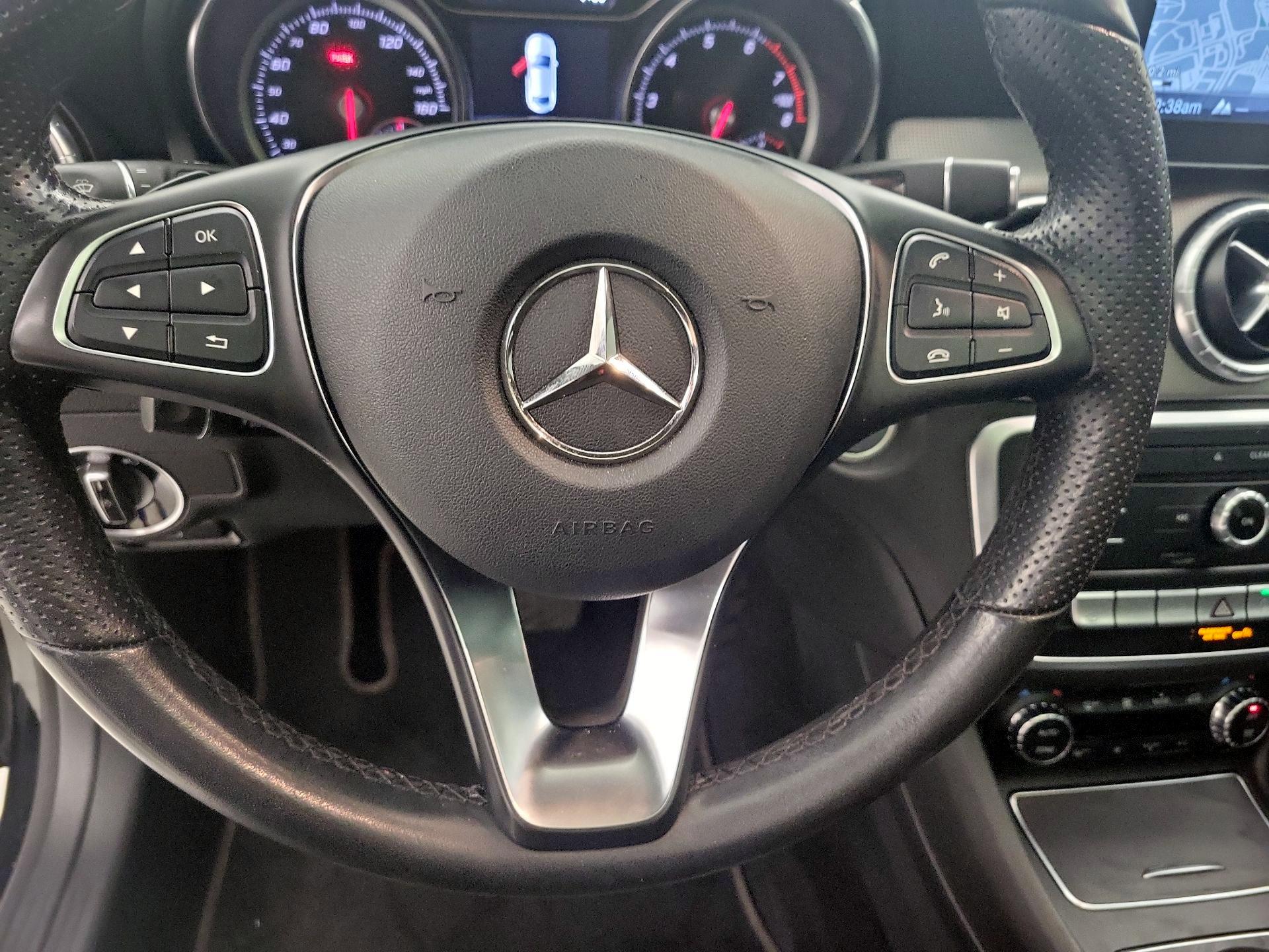 Thumbnail: 2019 Mercedes-Benz CLA - 10