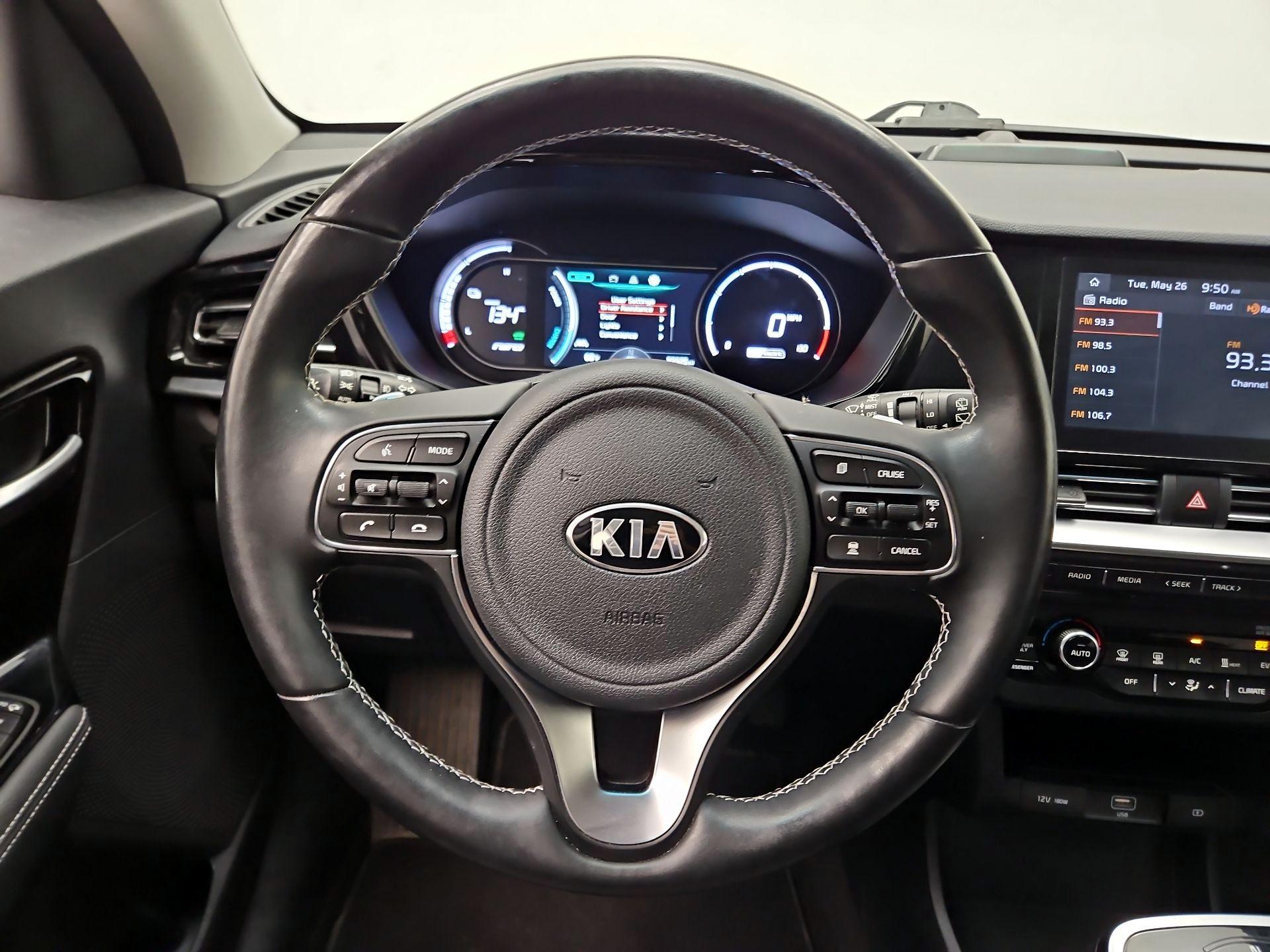 Thumbnail: 2020 Kia Niro - 10