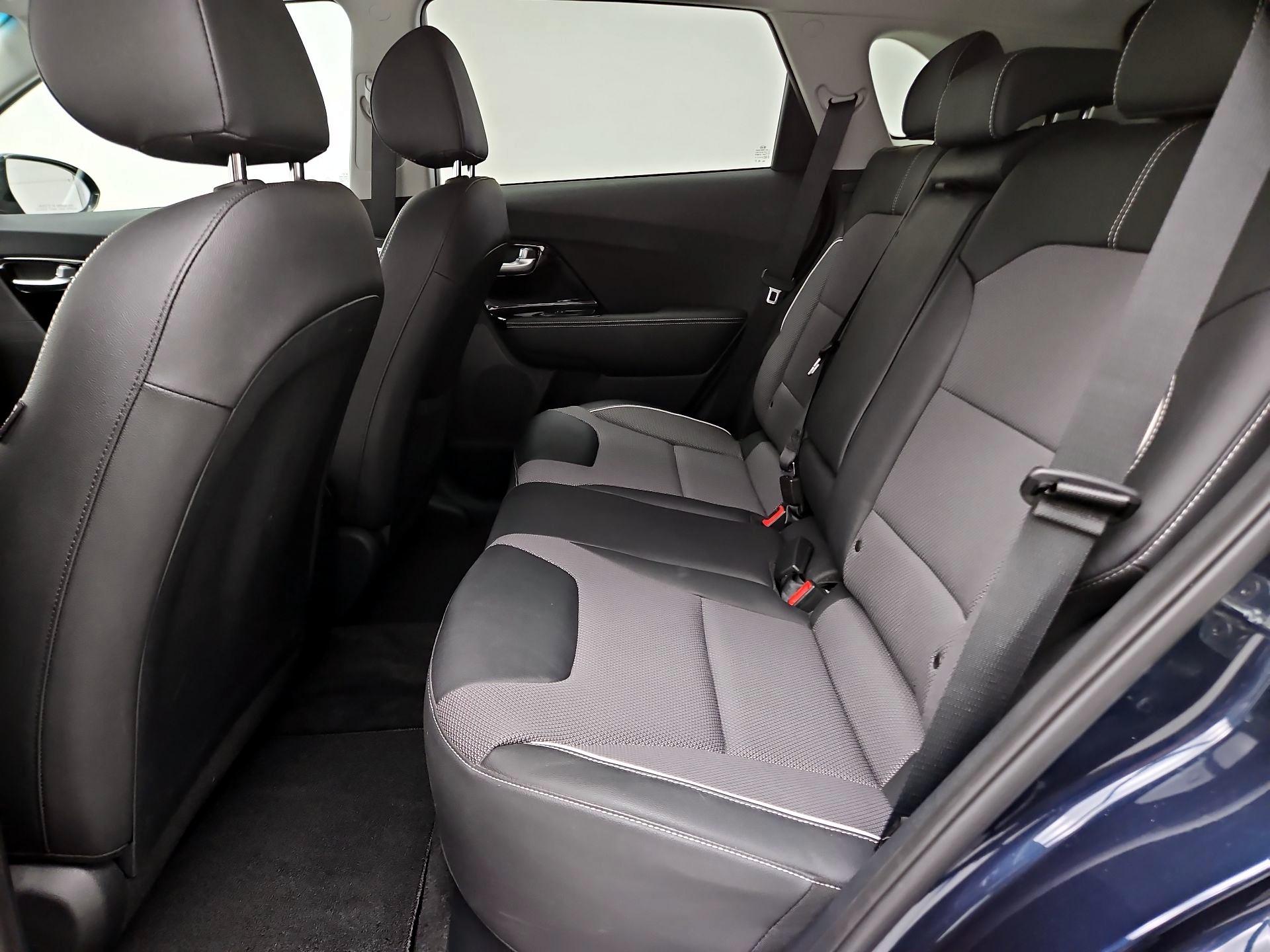 Thumbnail: 2020 Kia Niro - 19