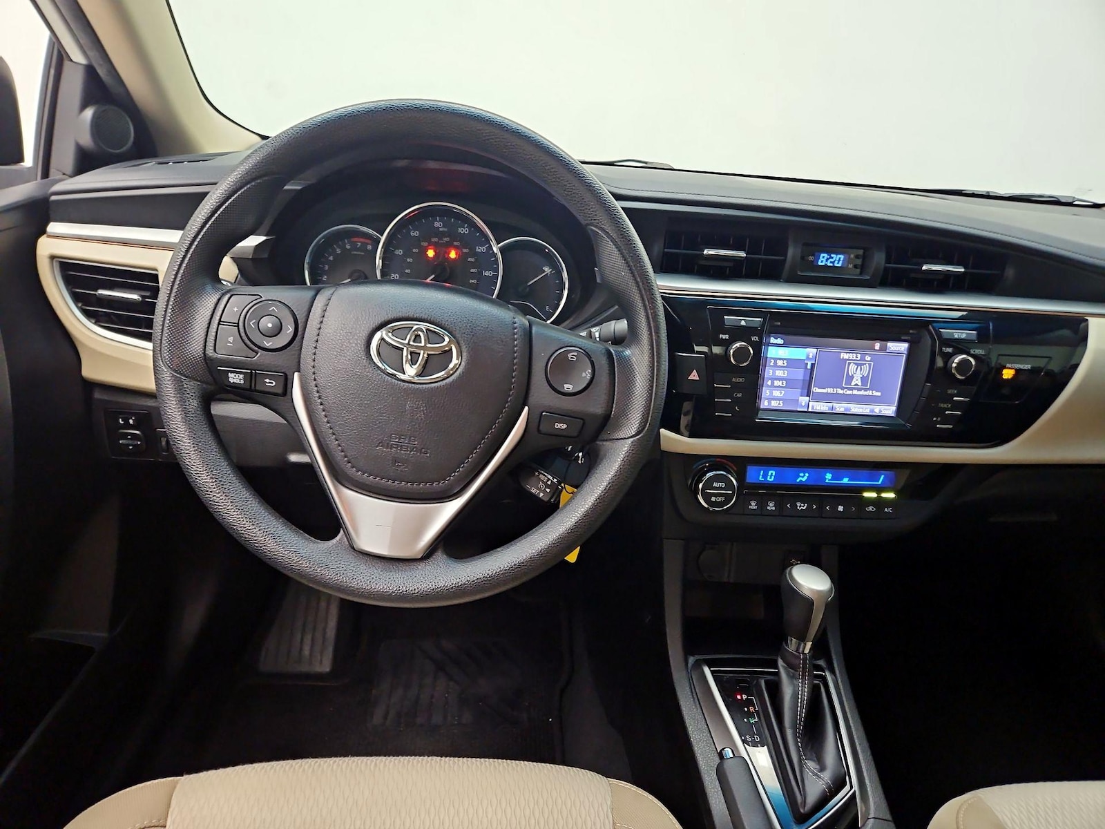 2016 Toyota Corolla LE - Photo 11