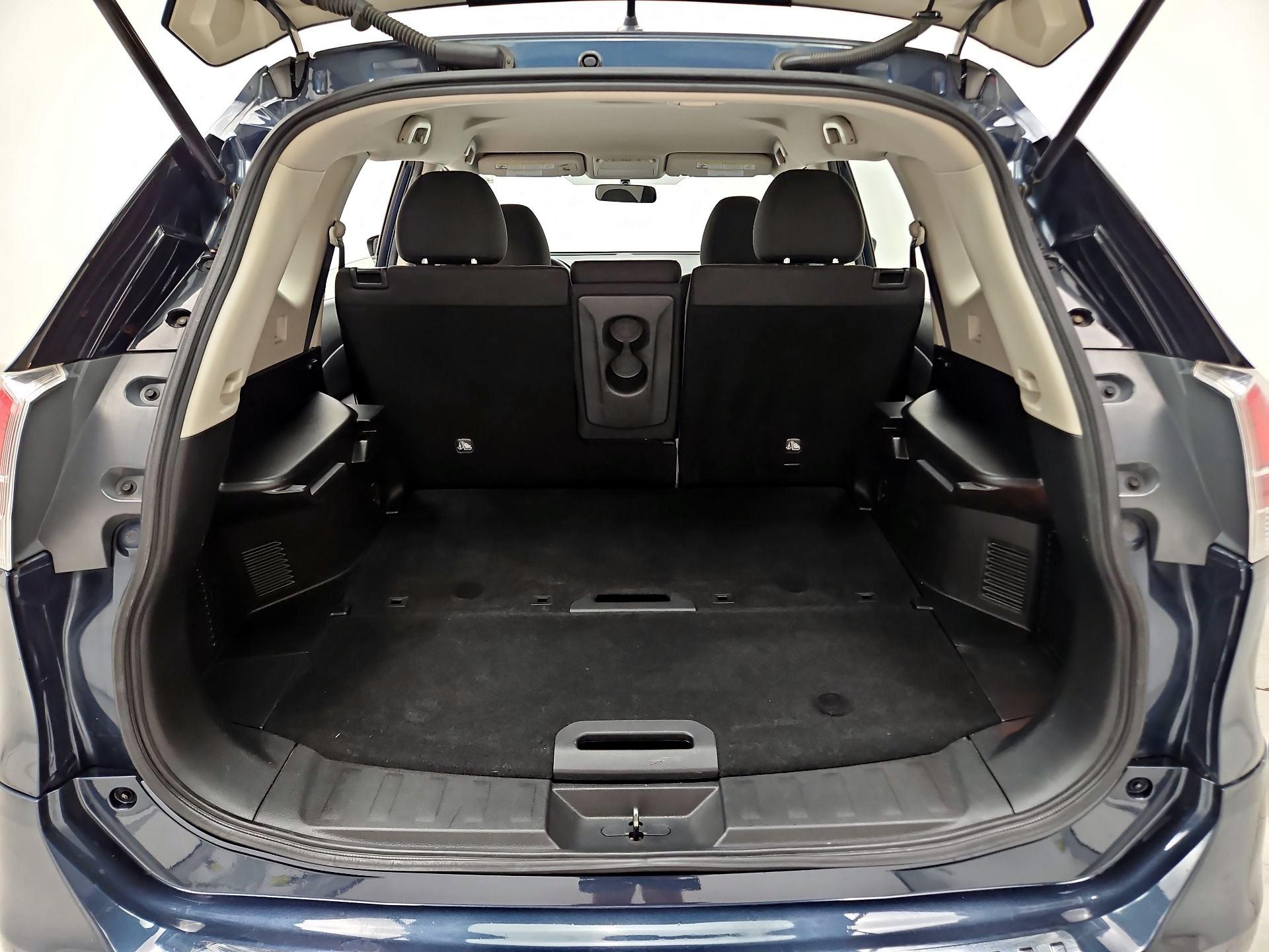 Thumbnail: 2016 Nissan Rogue - 20