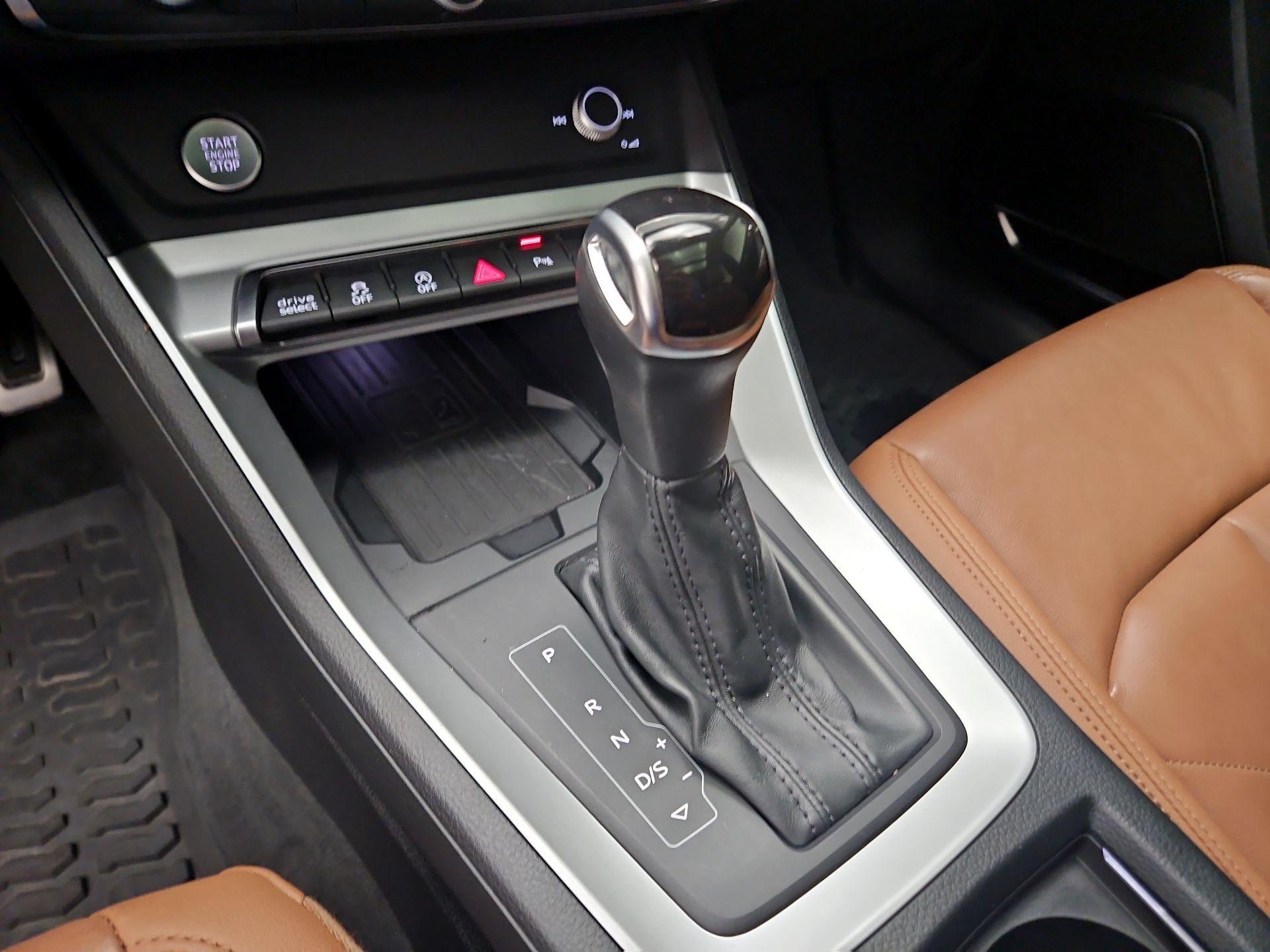 Thumbnail: 2020 Audi Q3 - 18