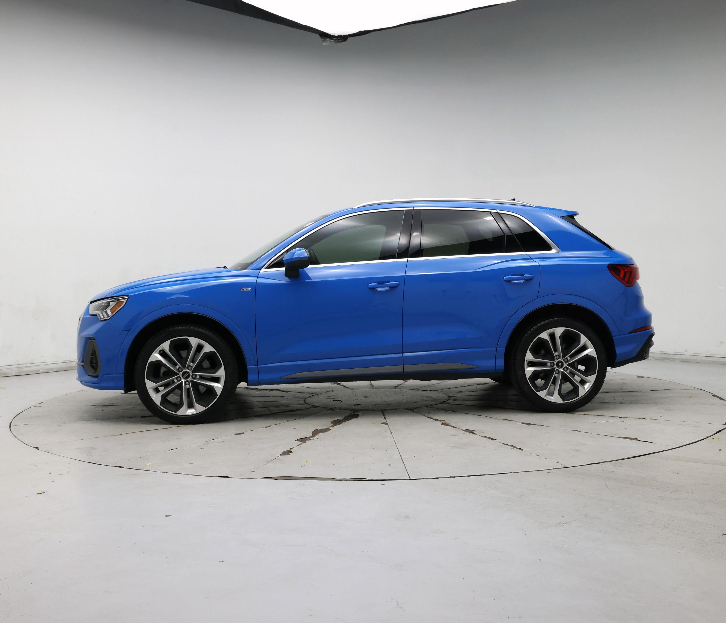 Thumbnail: 2020 Audi Q3 - 3