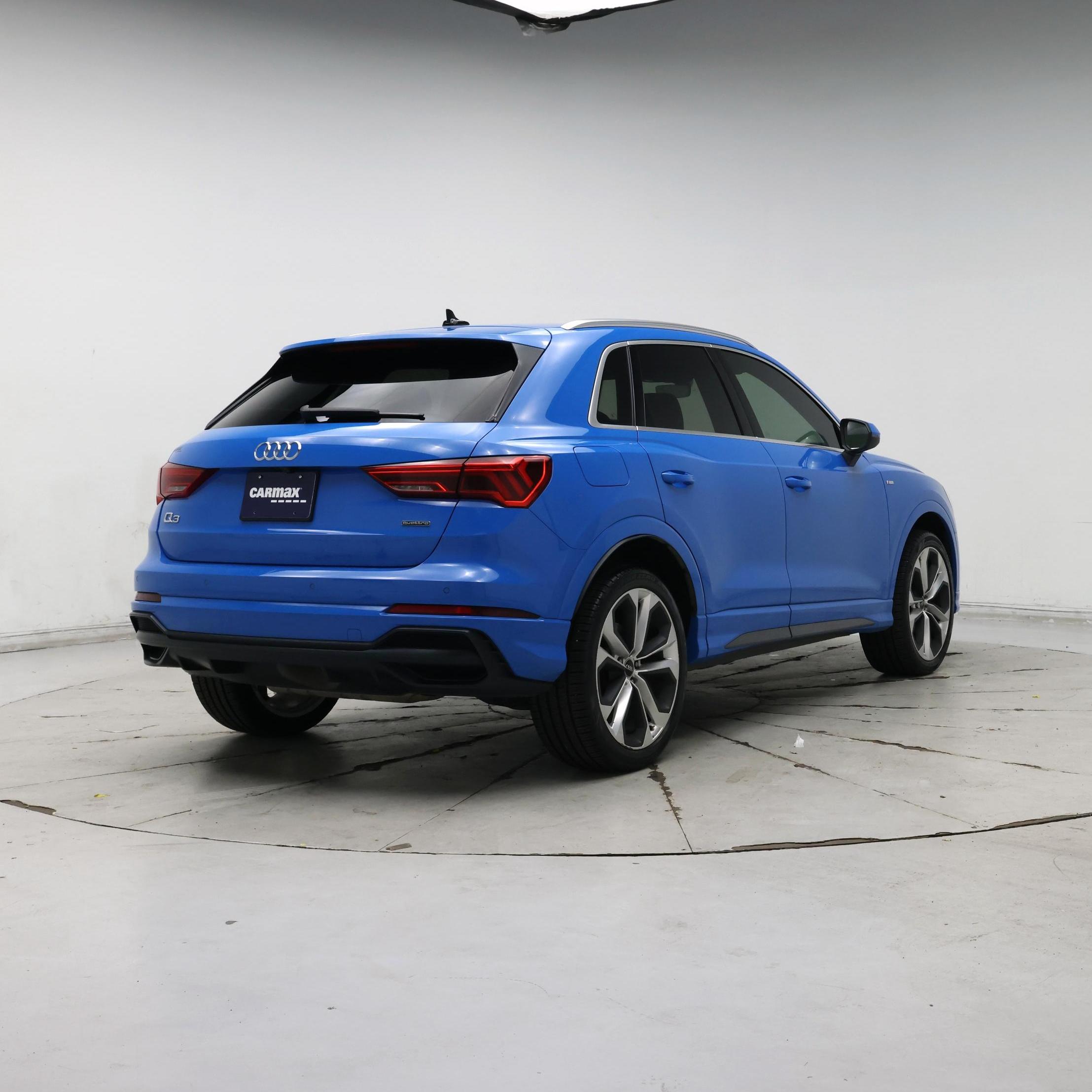 Thumbnail: 2020 Audi Q3 - 8