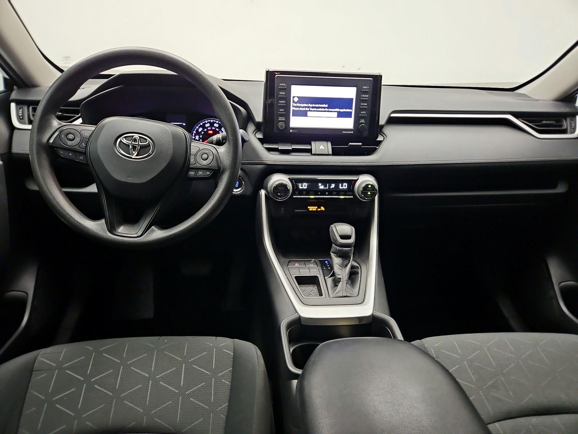 Thumbnail: 2021 Toyota RAV4 - 9