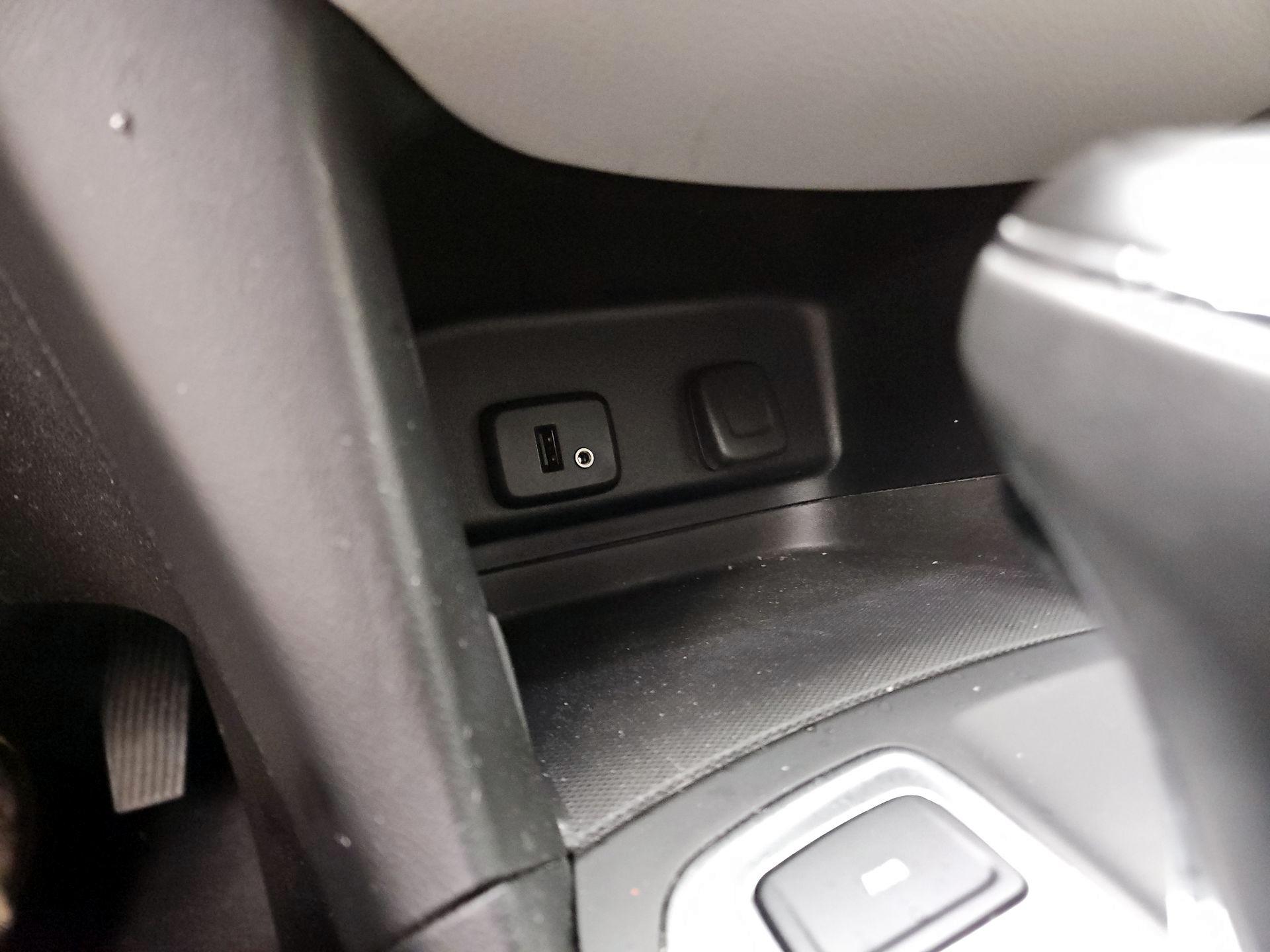 Thumbnail: 2018 Chevrolet Equinox - 18