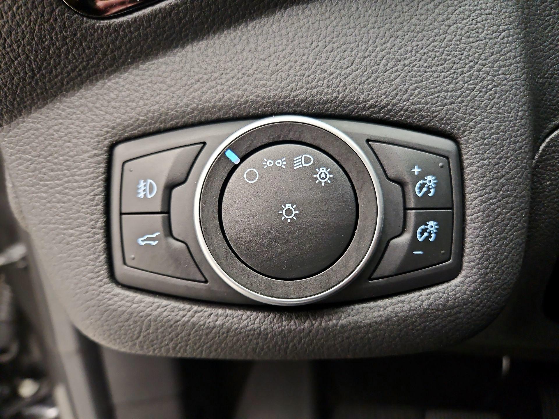 Thumbnail: 2018 Ford Escape - 13