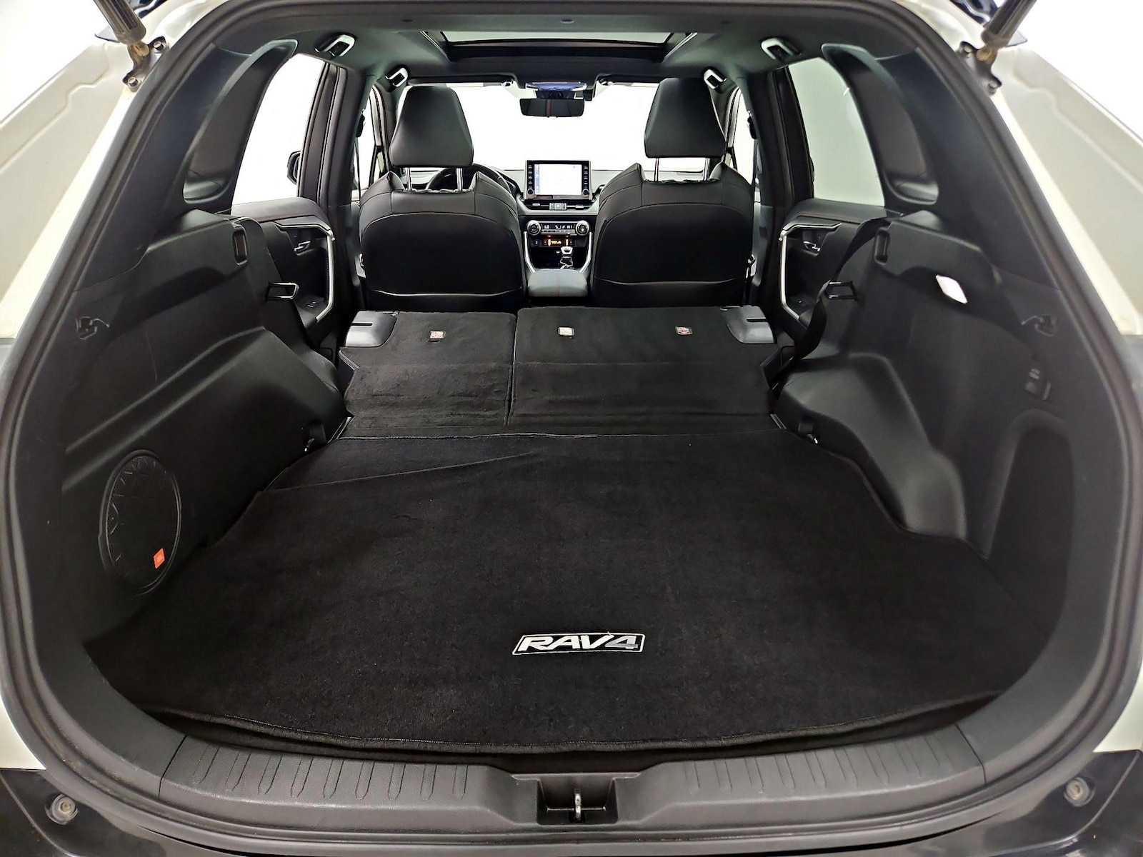 2022 Toyota RAV4 XSE - Photo 24