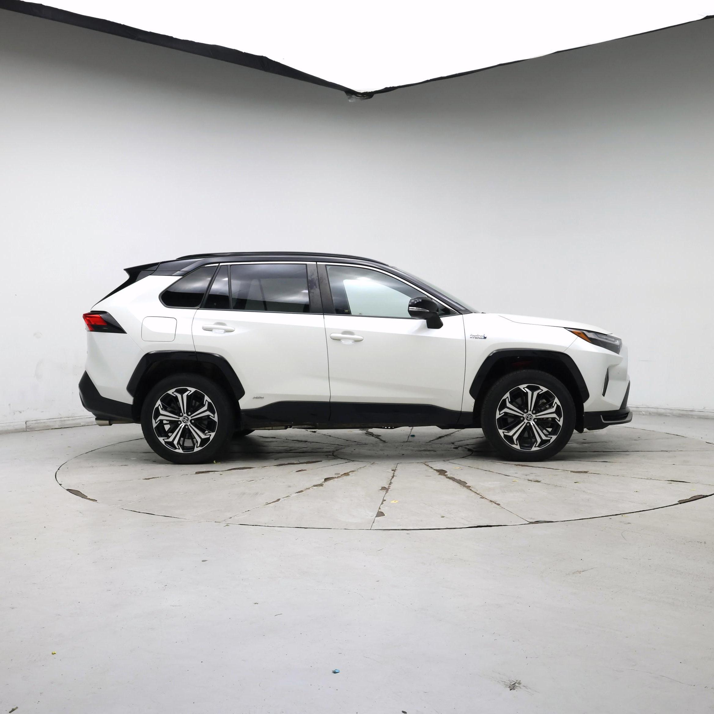 Thumbnail: 2022 Toyota RAV4 - 7