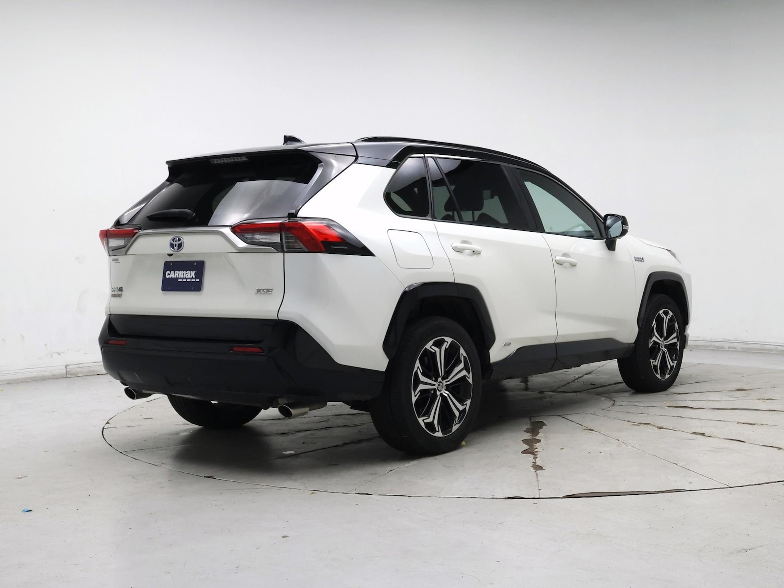 2022 Toyota RAV4 XSE - Photo 9