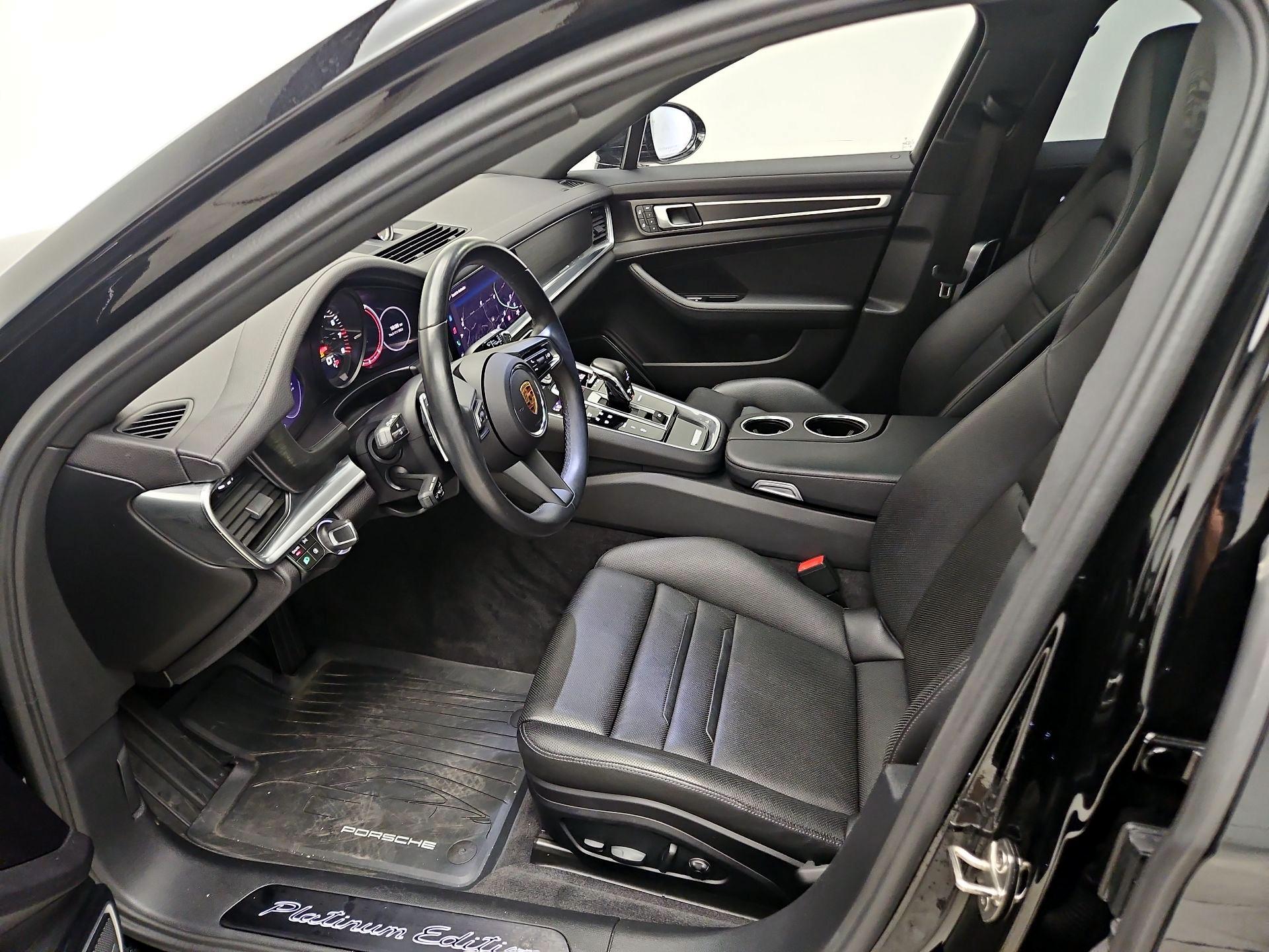Thumbnail: 2023 Porsche Panamera - 11