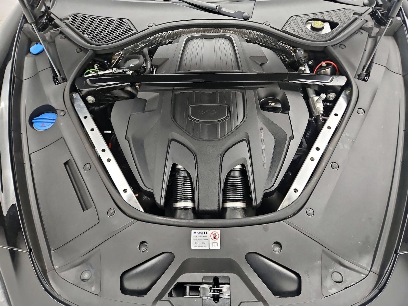 2023 Porsche Panamera Platinum Edition - Photo 24