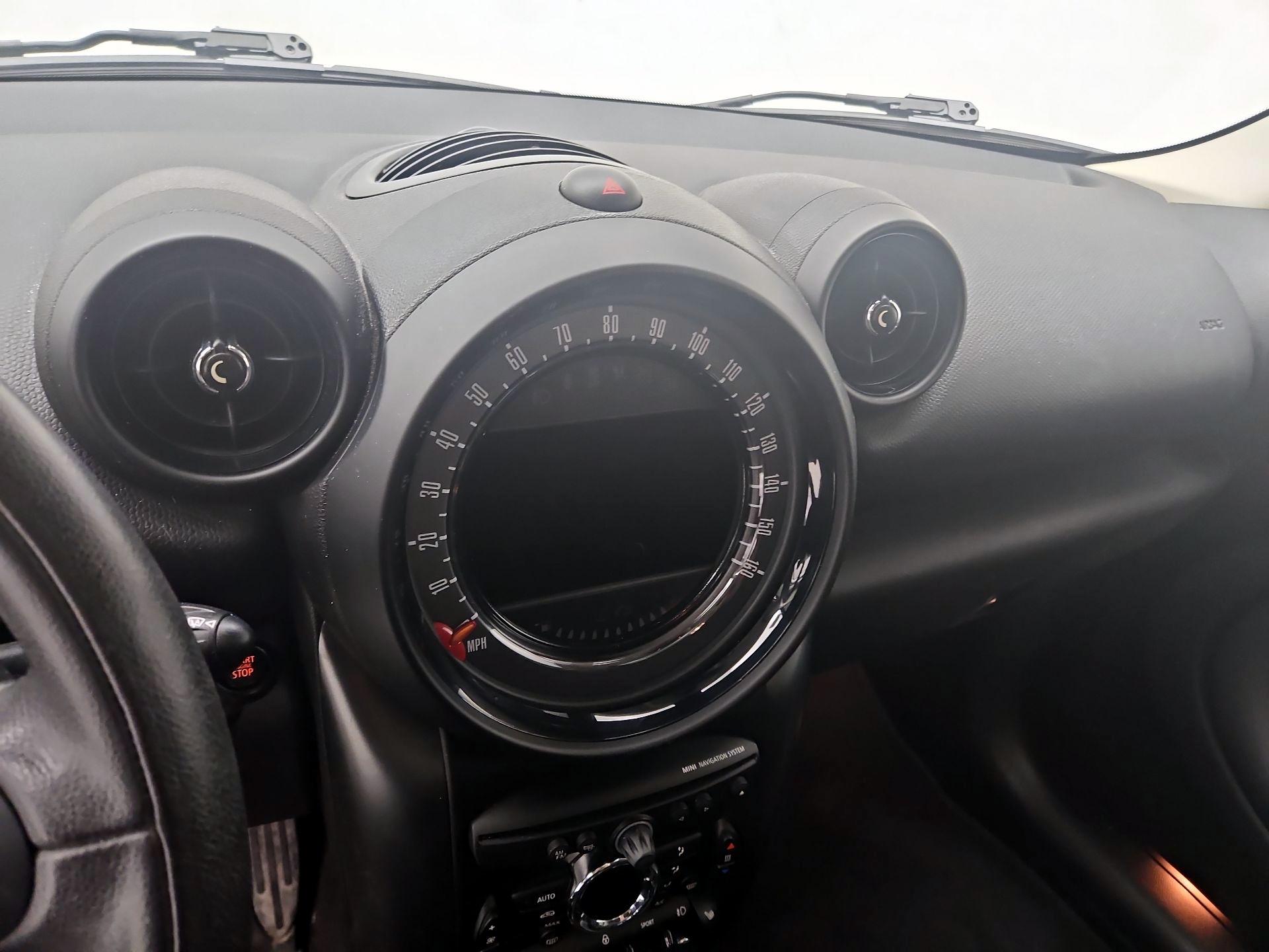 Thumbnail: 2016 MINI Cooper Countryman - 13