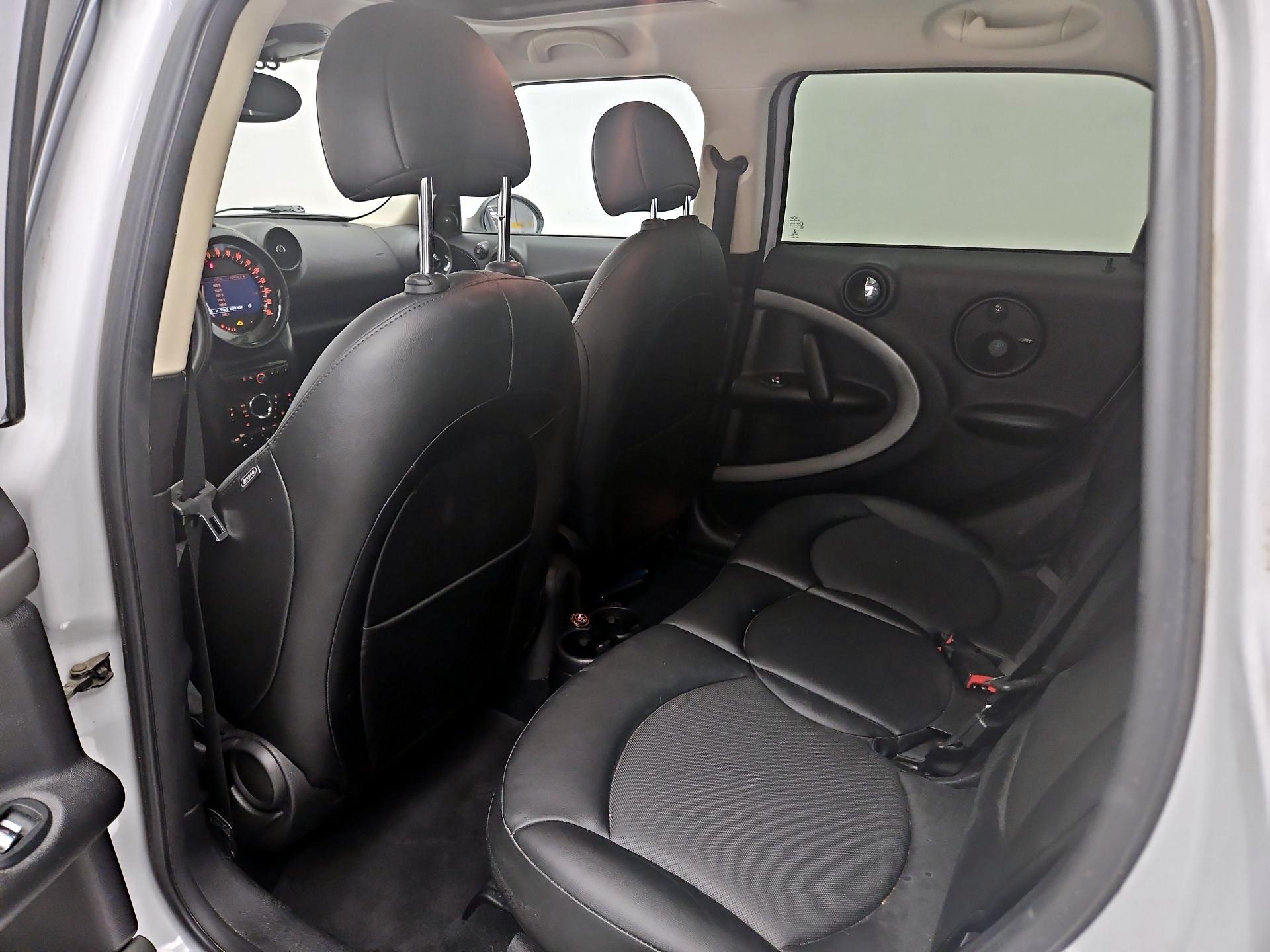Thumbnail: 2016 MINI Cooper Countryman - 17