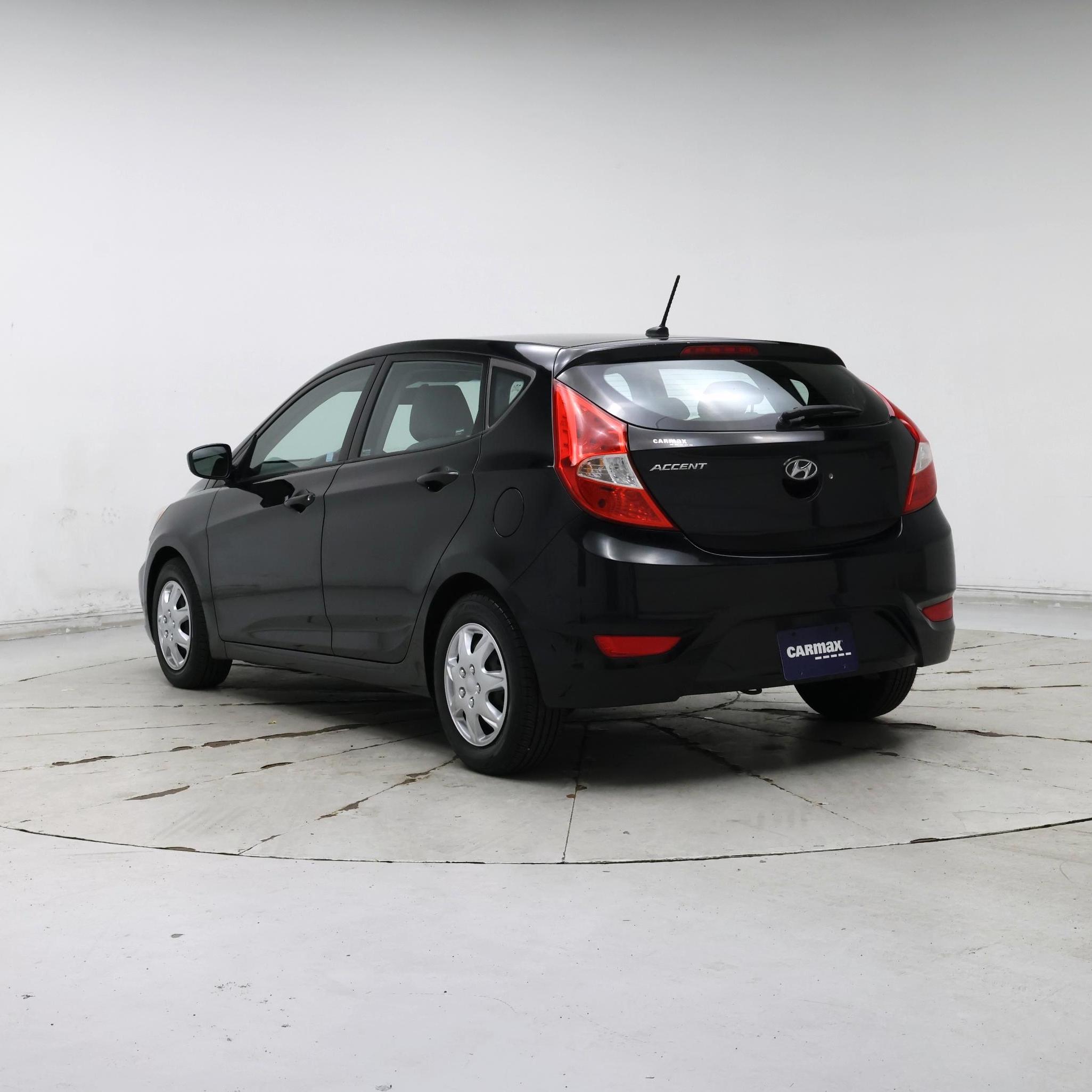 Thumbnail: 2017 Hyundai Accent - 2