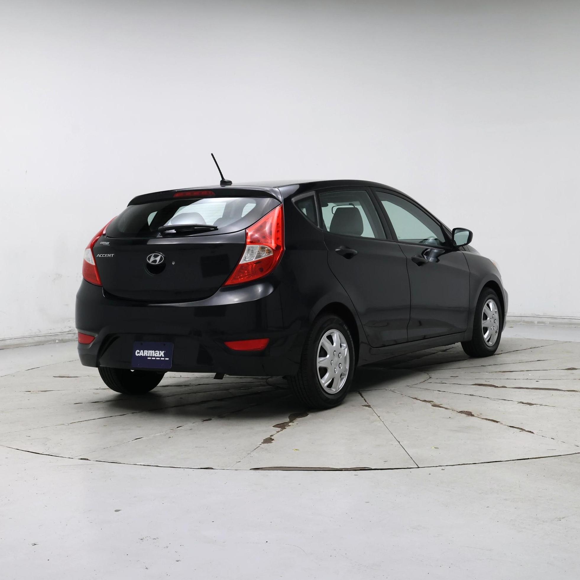 Thumbnail: 2017 Hyundai Accent - 8