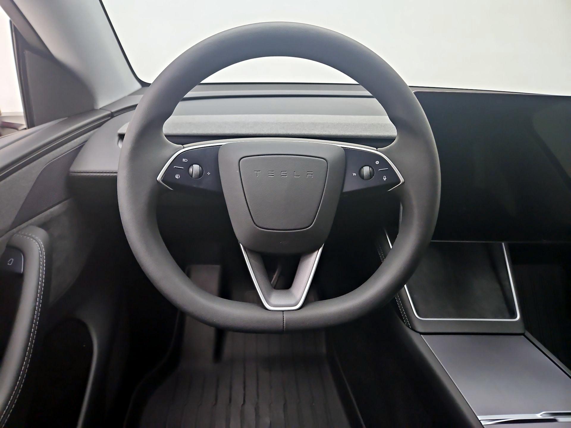 Thumbnail: 2026 Tesla Model Y - 10
