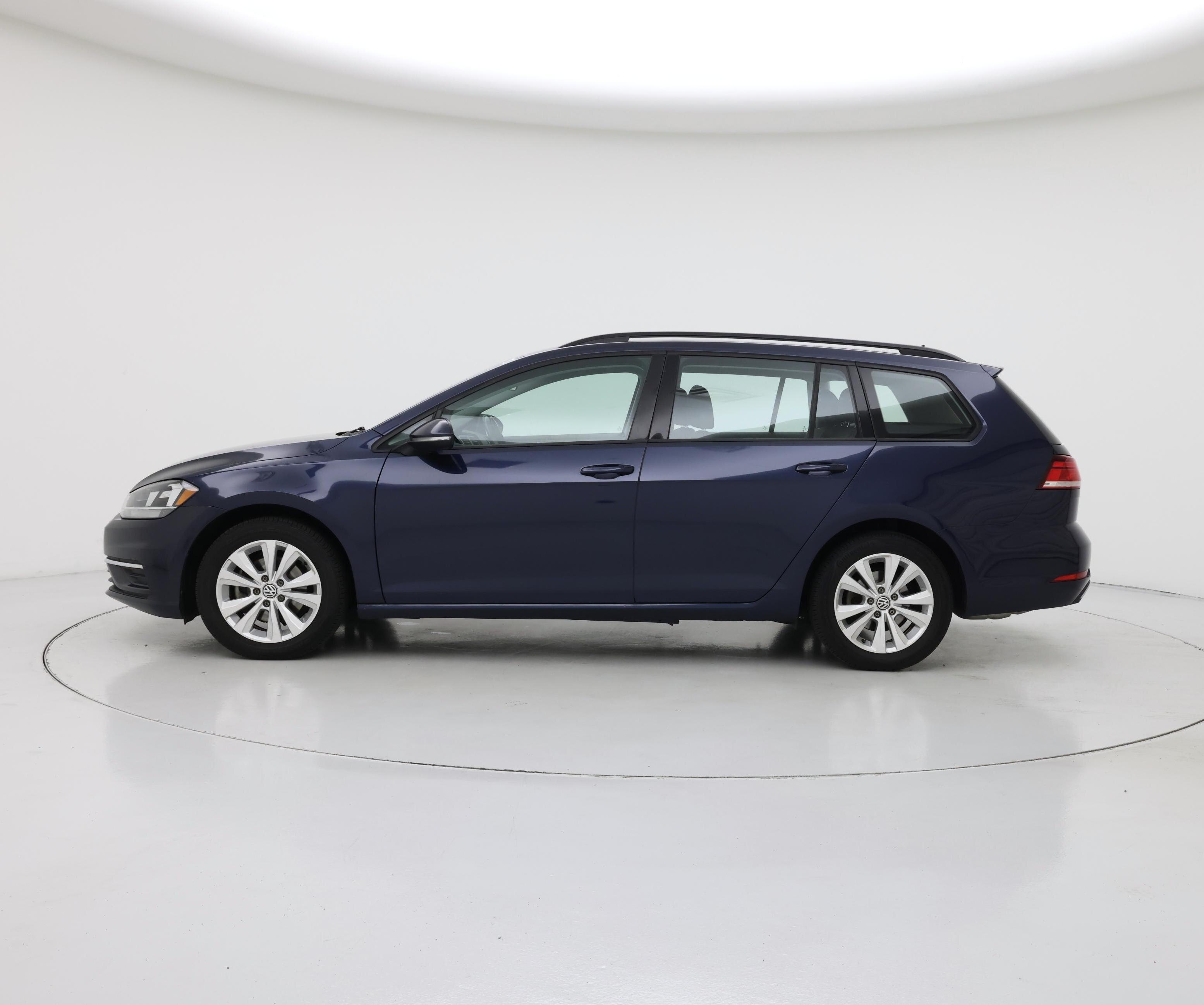 Thumbnail: 2018 Volkswagen Golf - 3