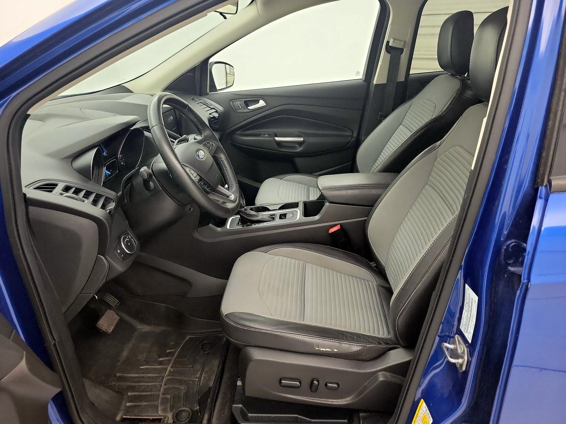 Thumbnail: 2019 Ford Escape - 11