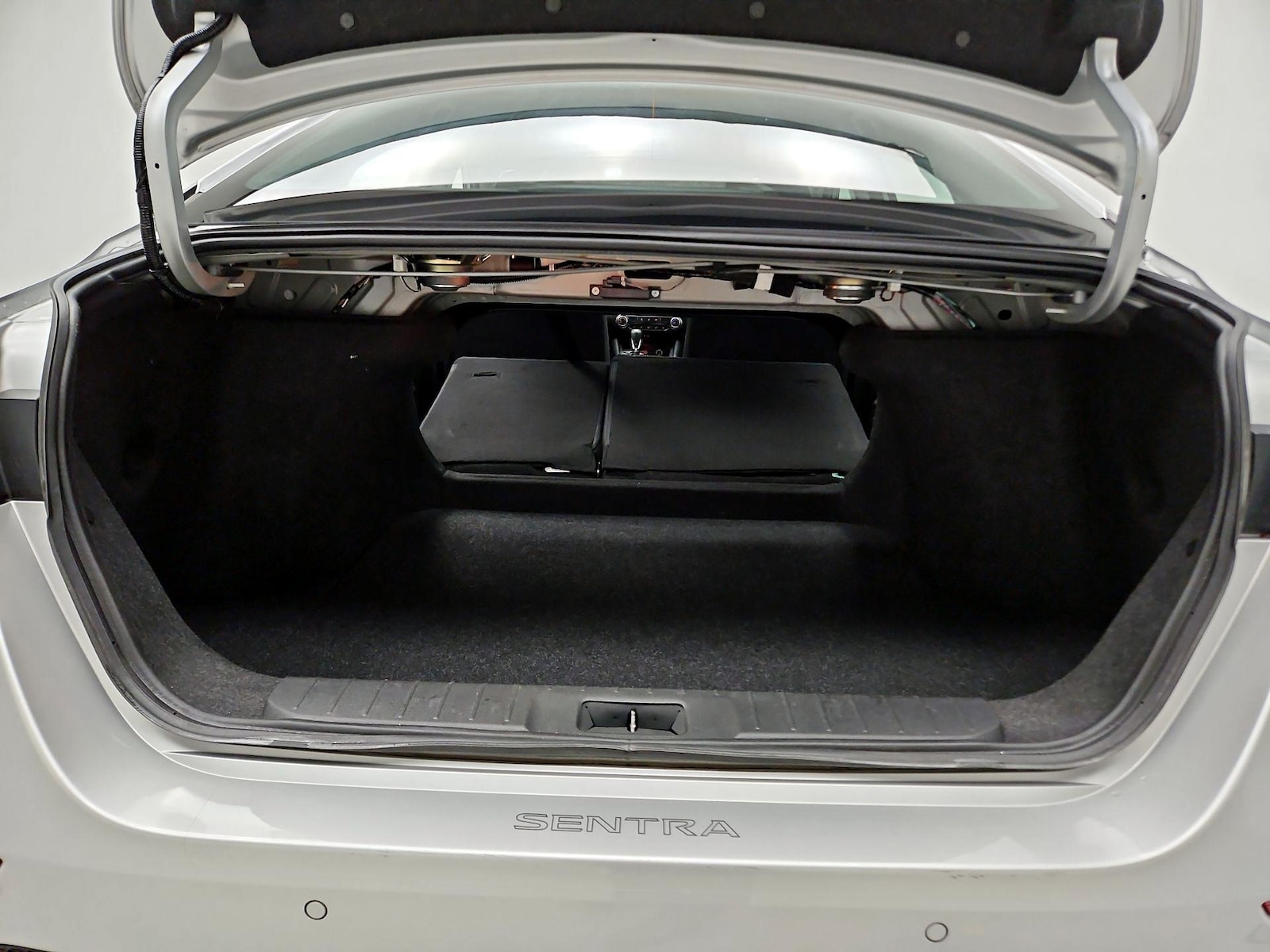 2023 Nissan Sentra SV - Photo 22