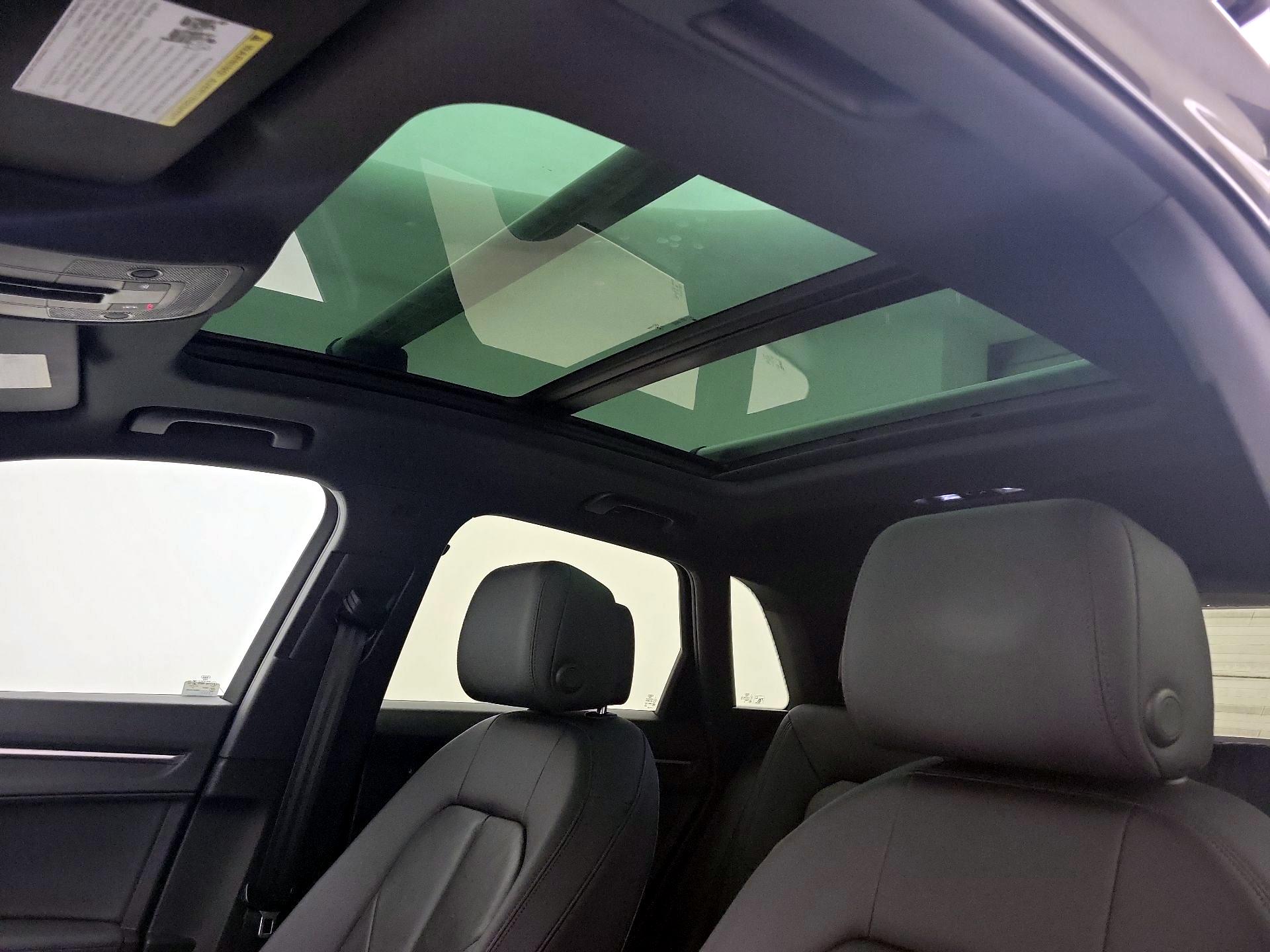 Thumbnail: 2020 Audi Q3 - 19