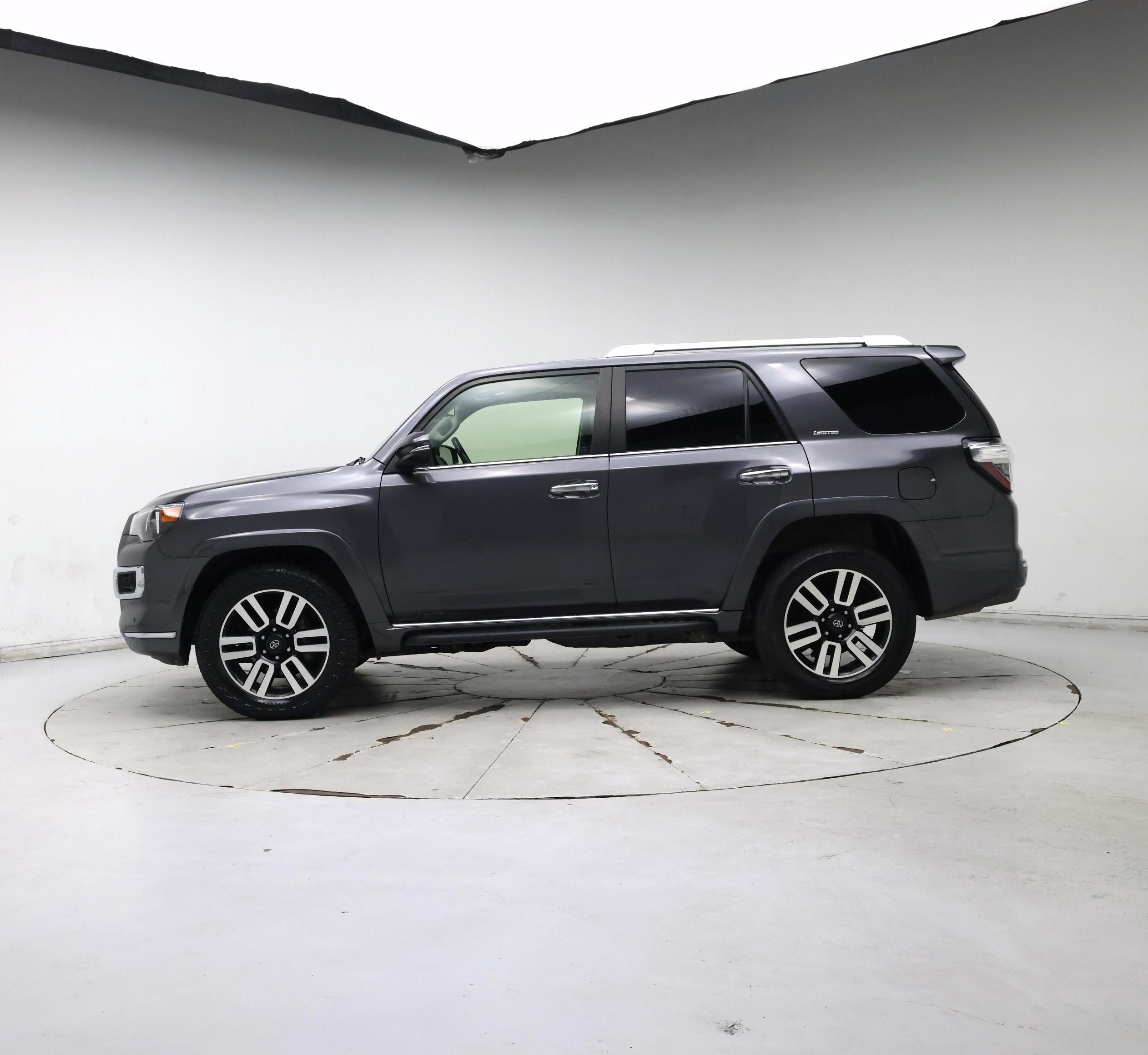 Thumbnail: 2023 Toyota 4Runner - 3