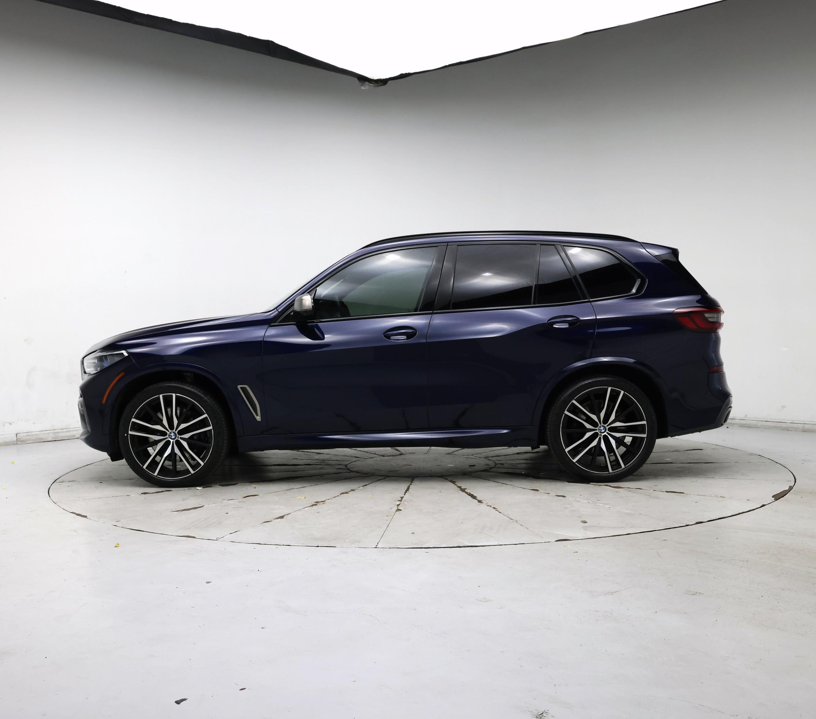 Thumbnail: 2021 BMW X5 - 3