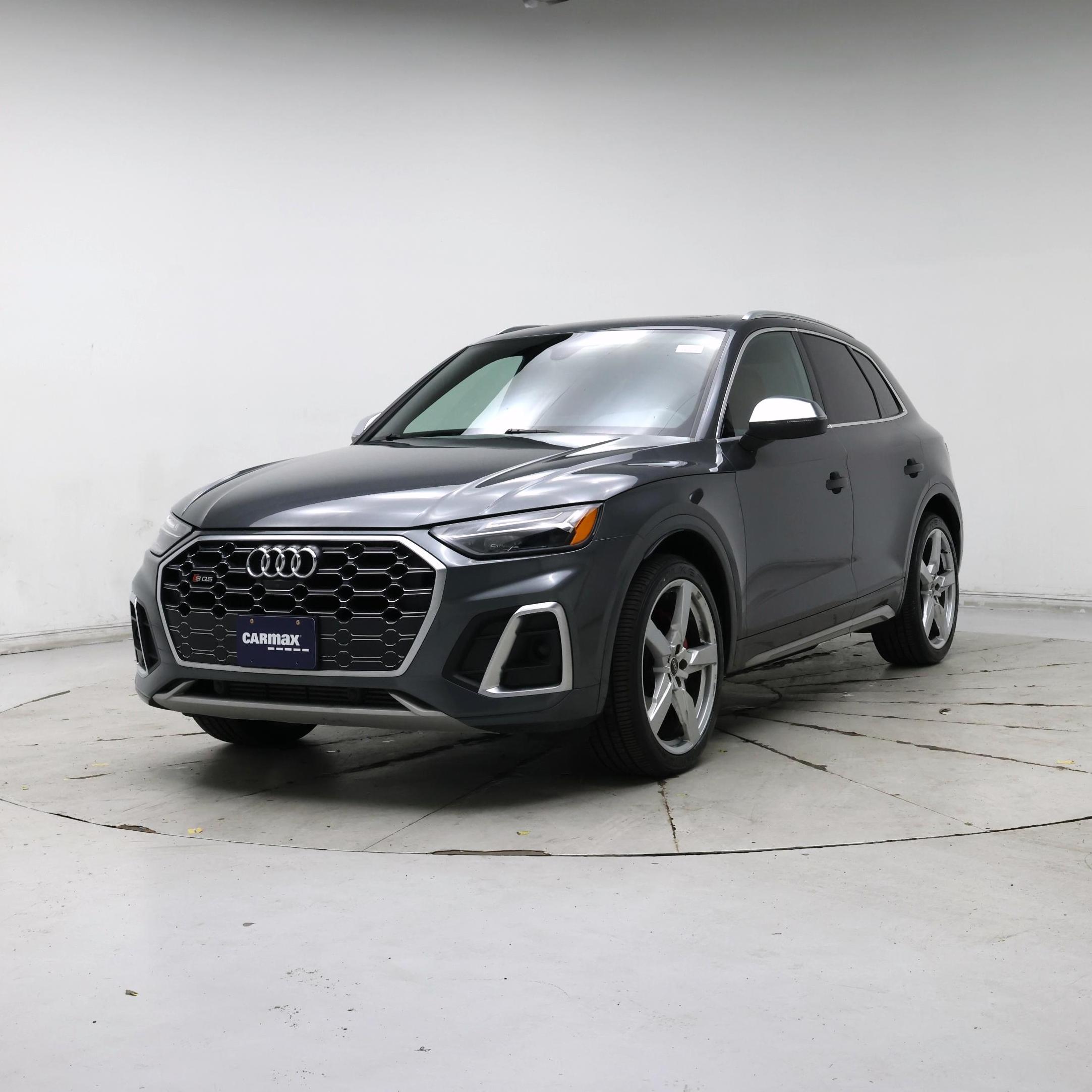 Thumbnail: 2021 Audi SQ5 - 4