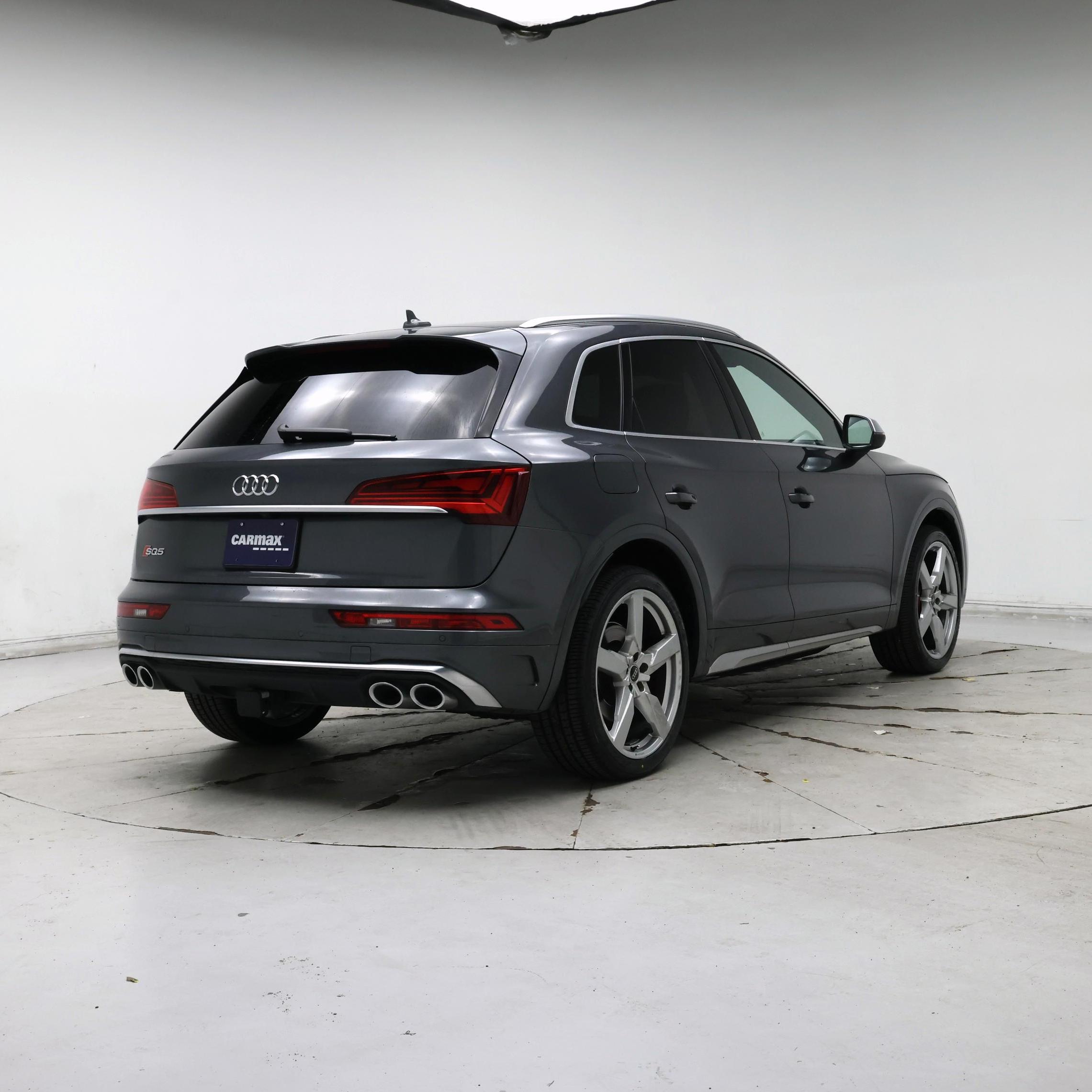 Thumbnail: 2021 Audi SQ5 - 8