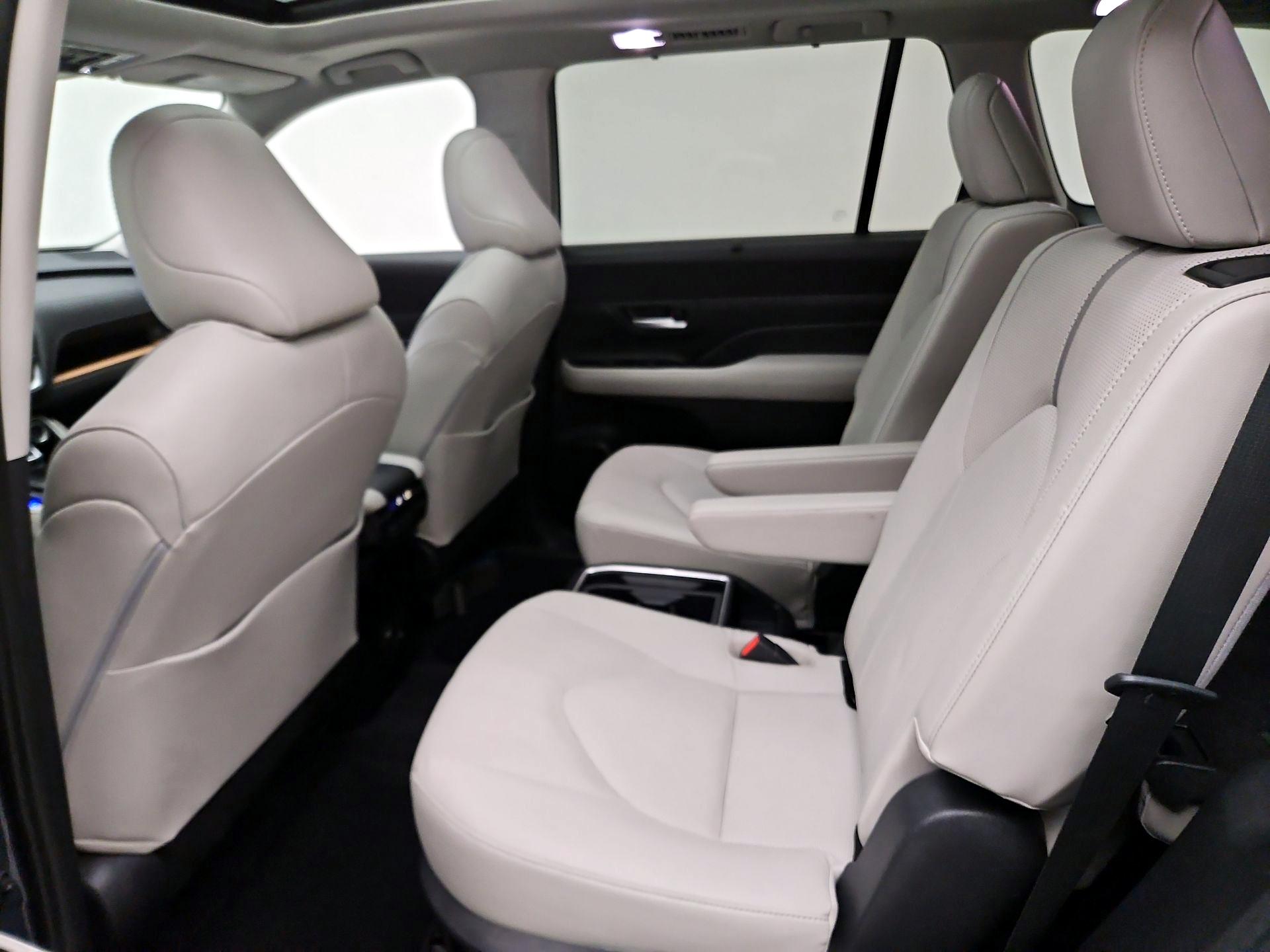 Thumbnail: 2024 Toyota Grand Highlander - 20