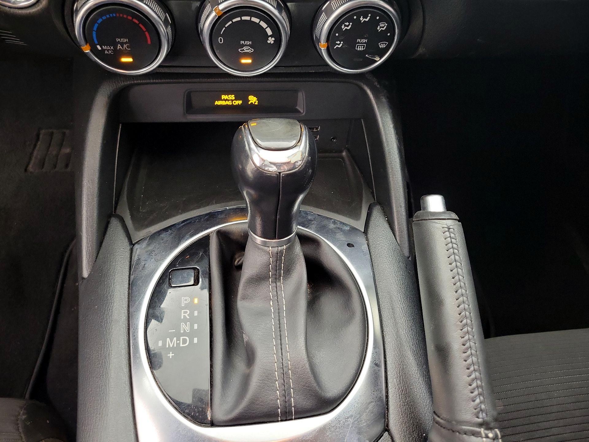 Thumbnail: 2019 Fiat 124 Spider - 17