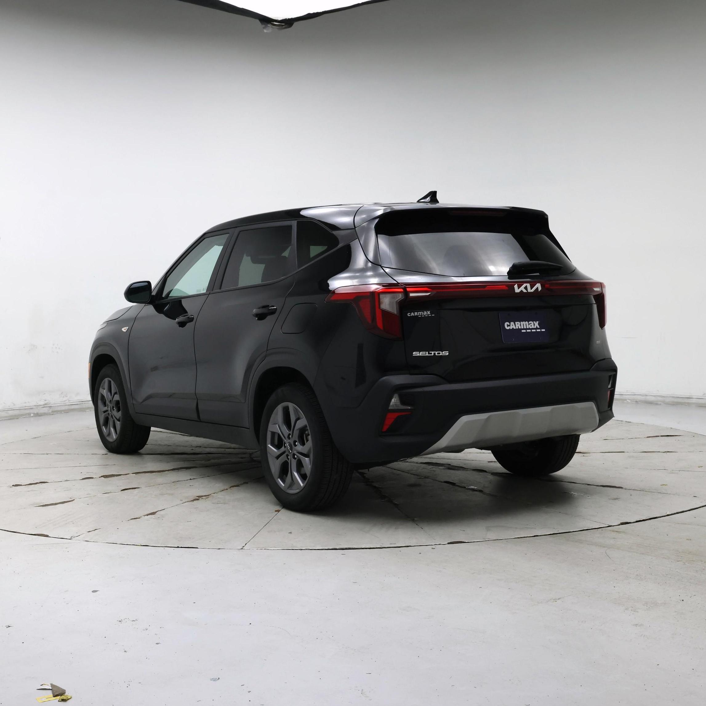 Thumbnail: 2024 Kia Seltos - 2