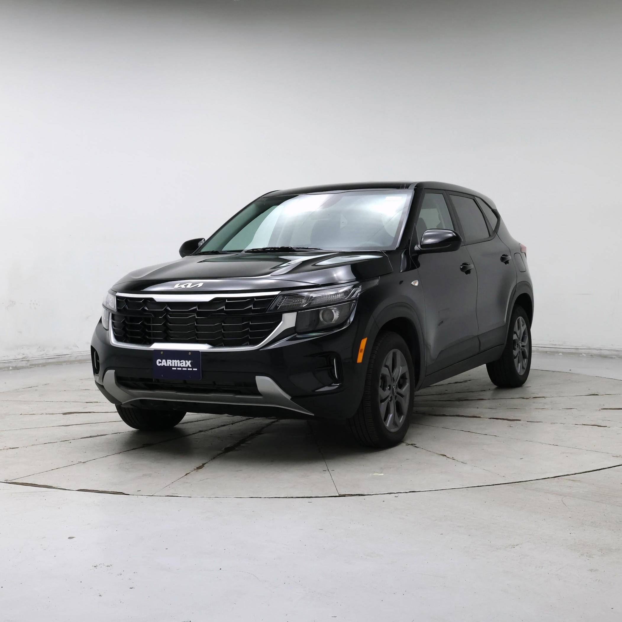 Thumbnail: 2024 Kia Seltos - 4
