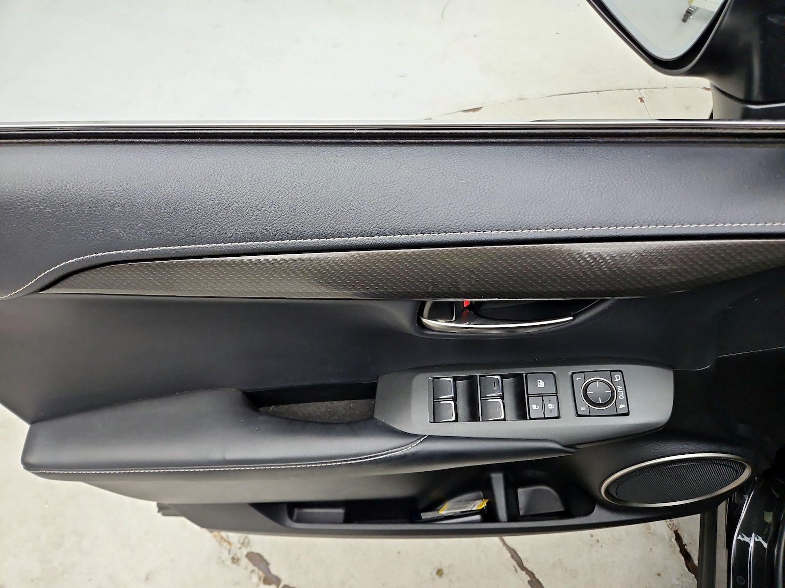 2020 Lexus NX 300 - Photo 13