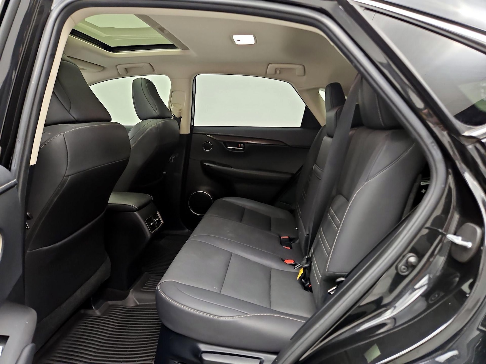 2020 Lexus NX 300 - Photo 21