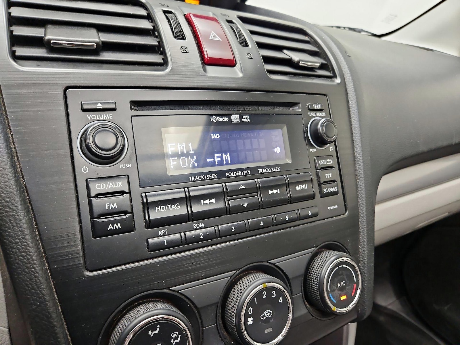 2015 Subaru Forester i Premium - Photo 16