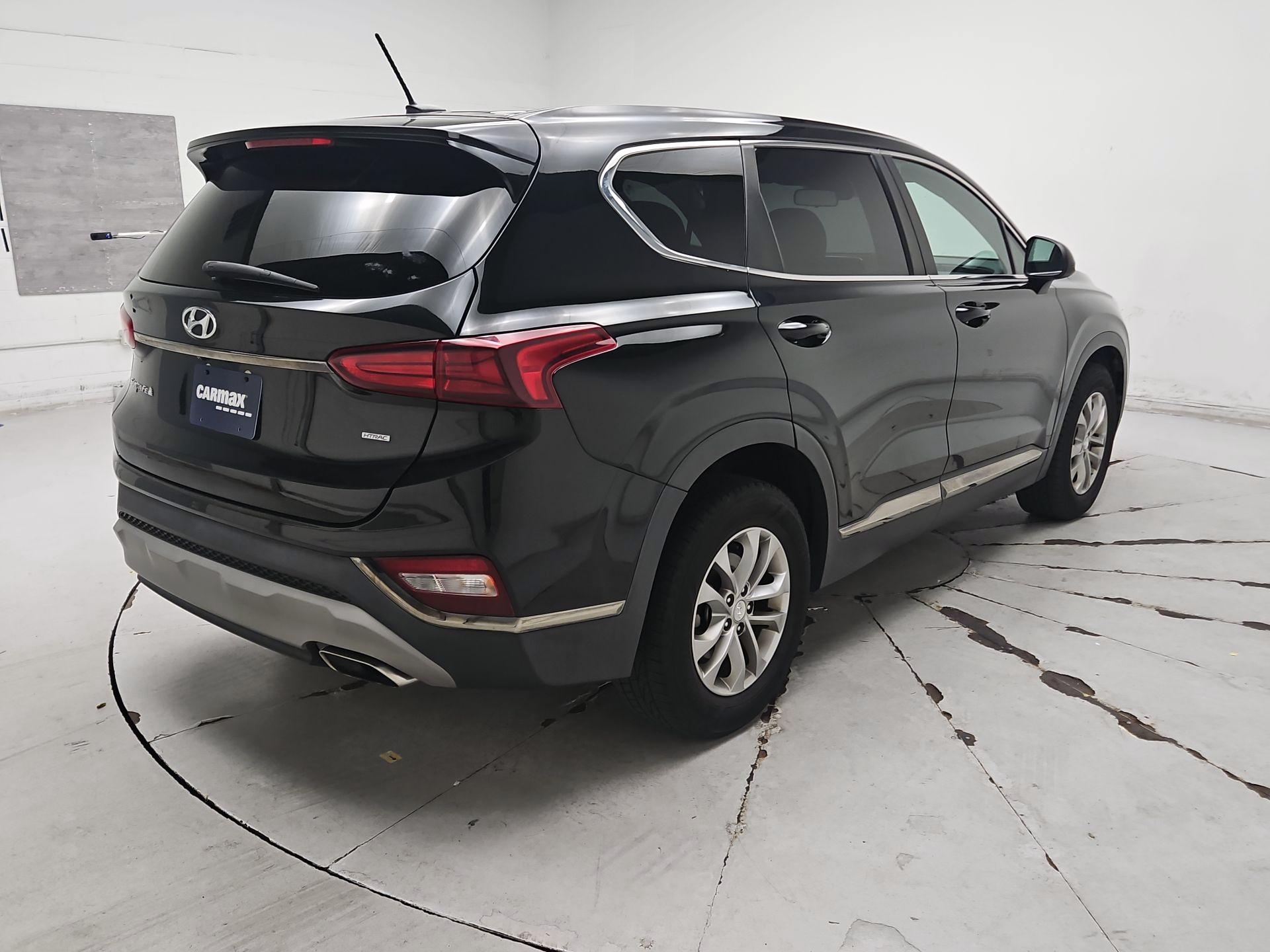 Thumbnail: 2019 Hyundai Santa Fe - 5