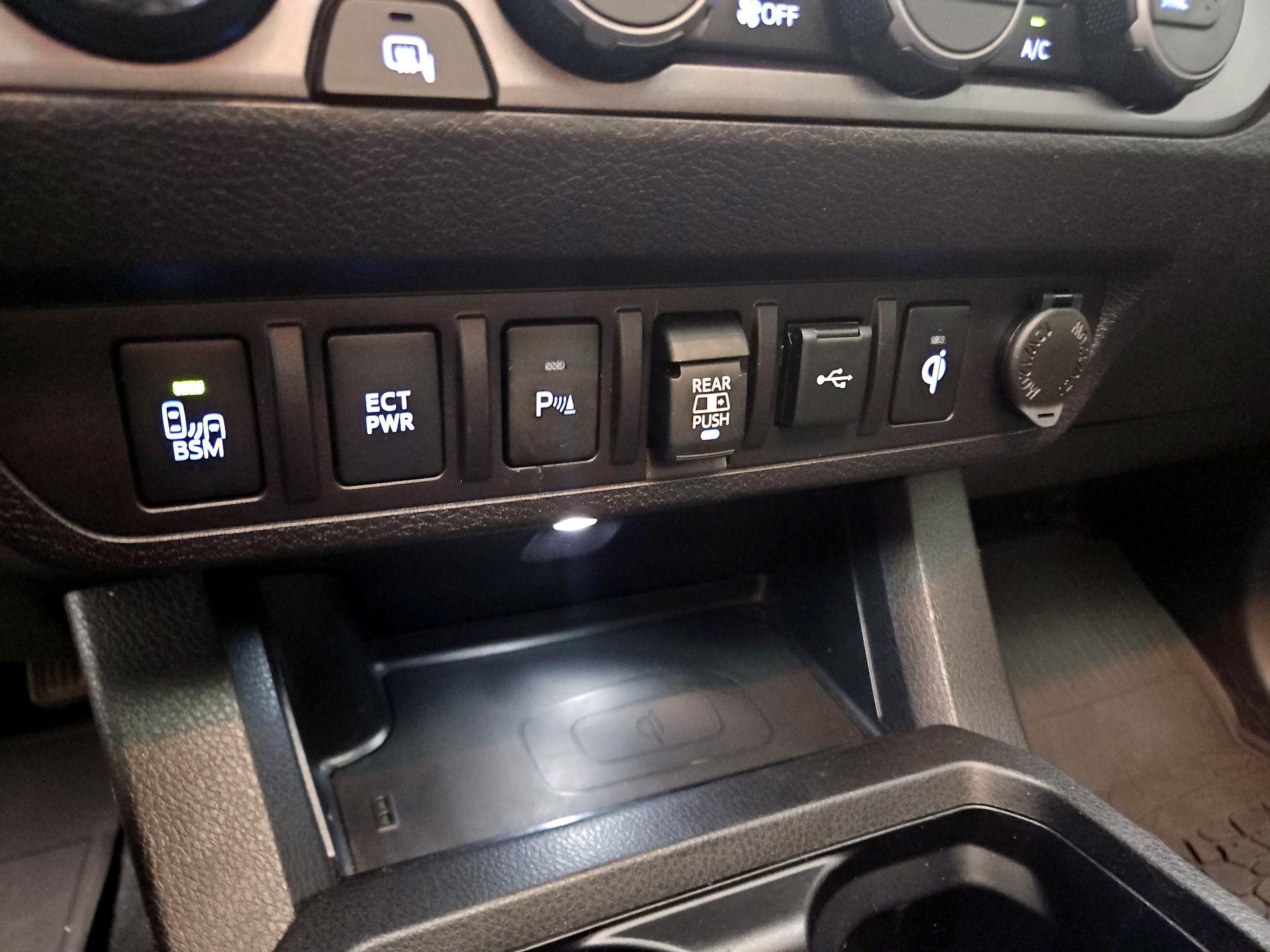 Thumbnail: 2023 Toyota Tacoma - 19