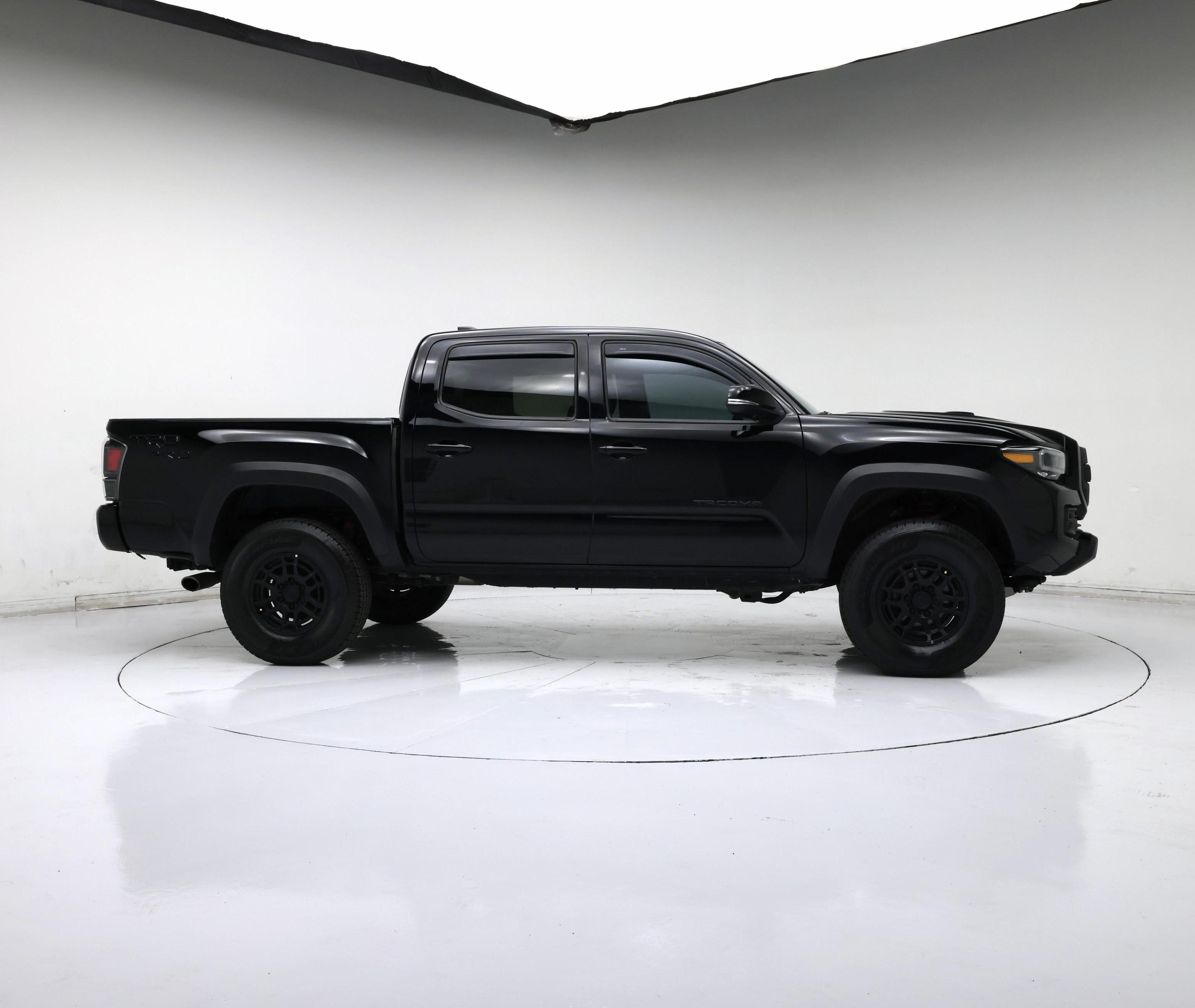 Thumbnail: 2023 Toyota Tacoma - 7