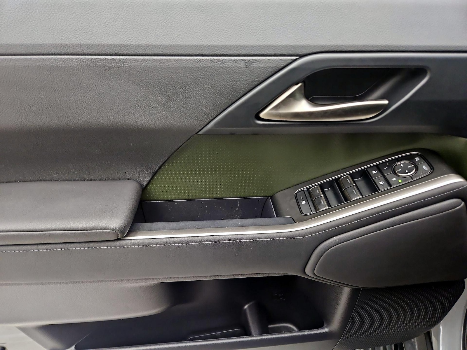 2024 Lexus GX Overtrail - Photo 13