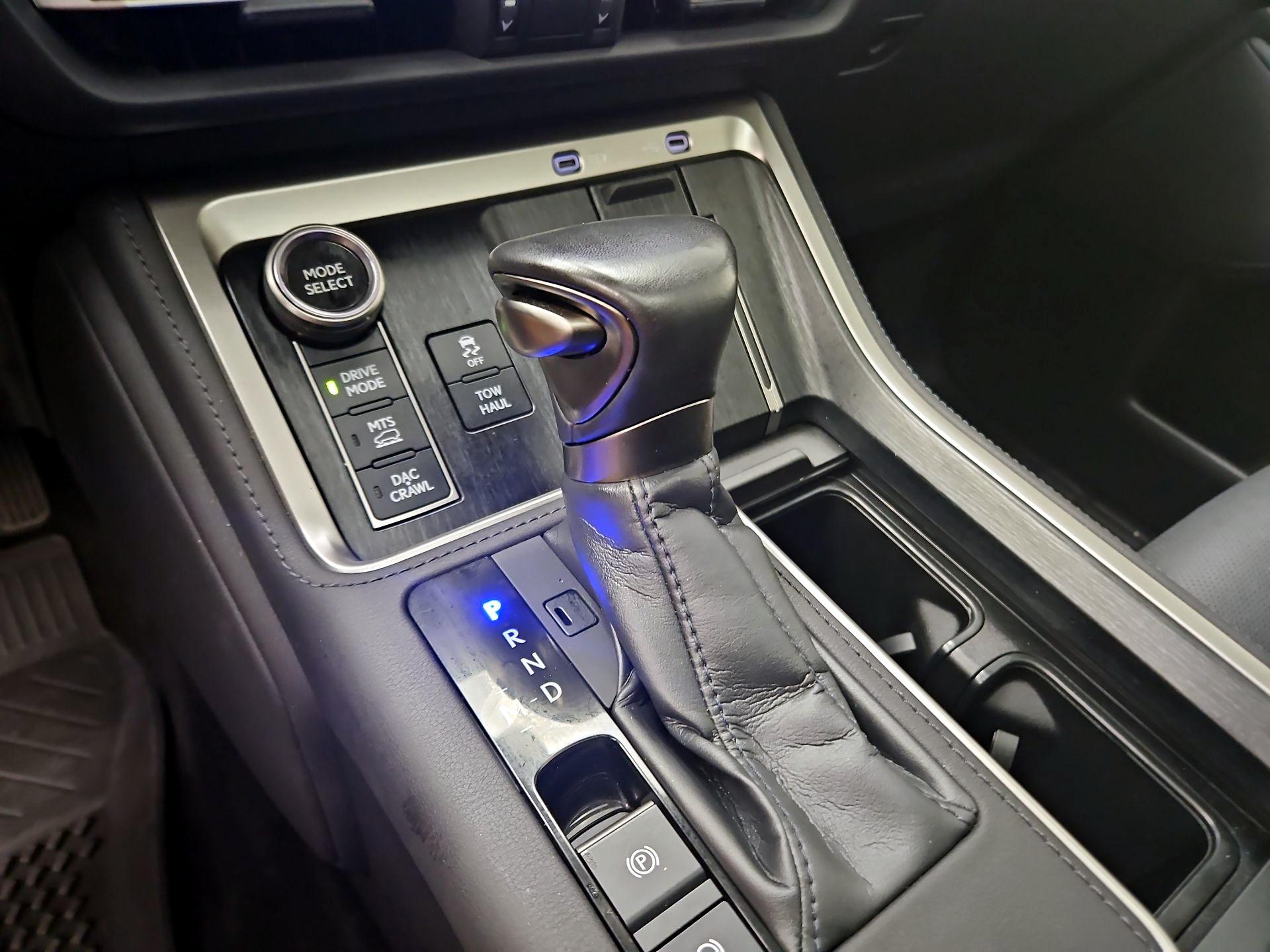 Thumbnail: 2024 Lexus GX - 17