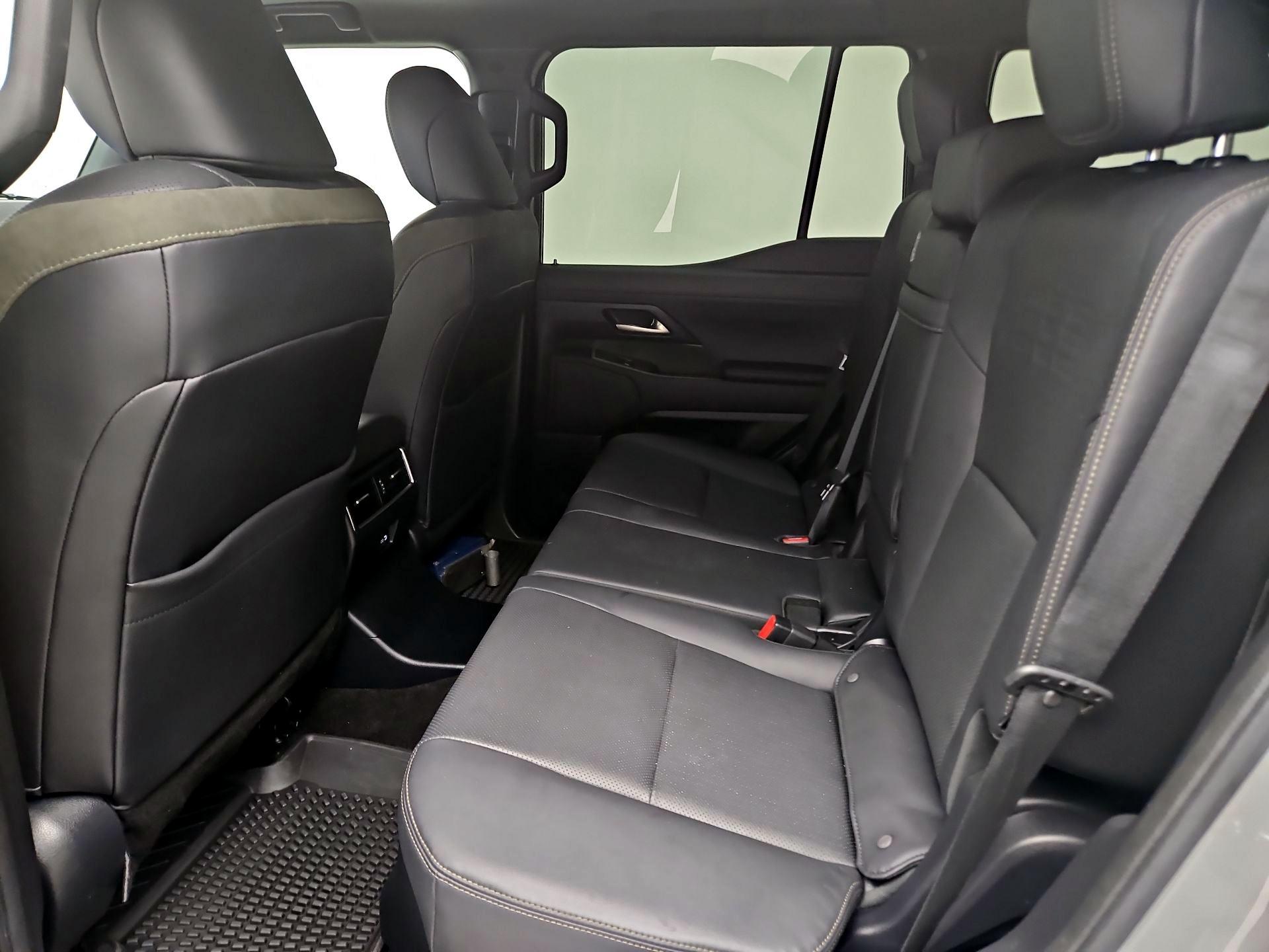 Thumbnail: 2024 Lexus GX - 20